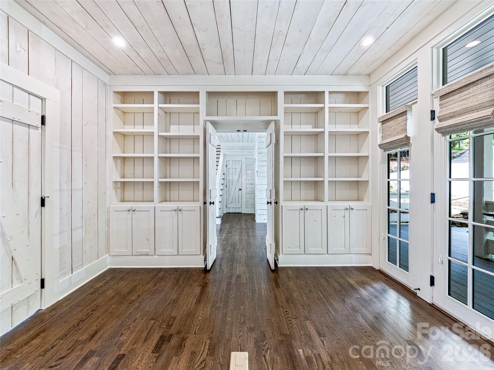 251 Toxaway Court — Lake Toxaway