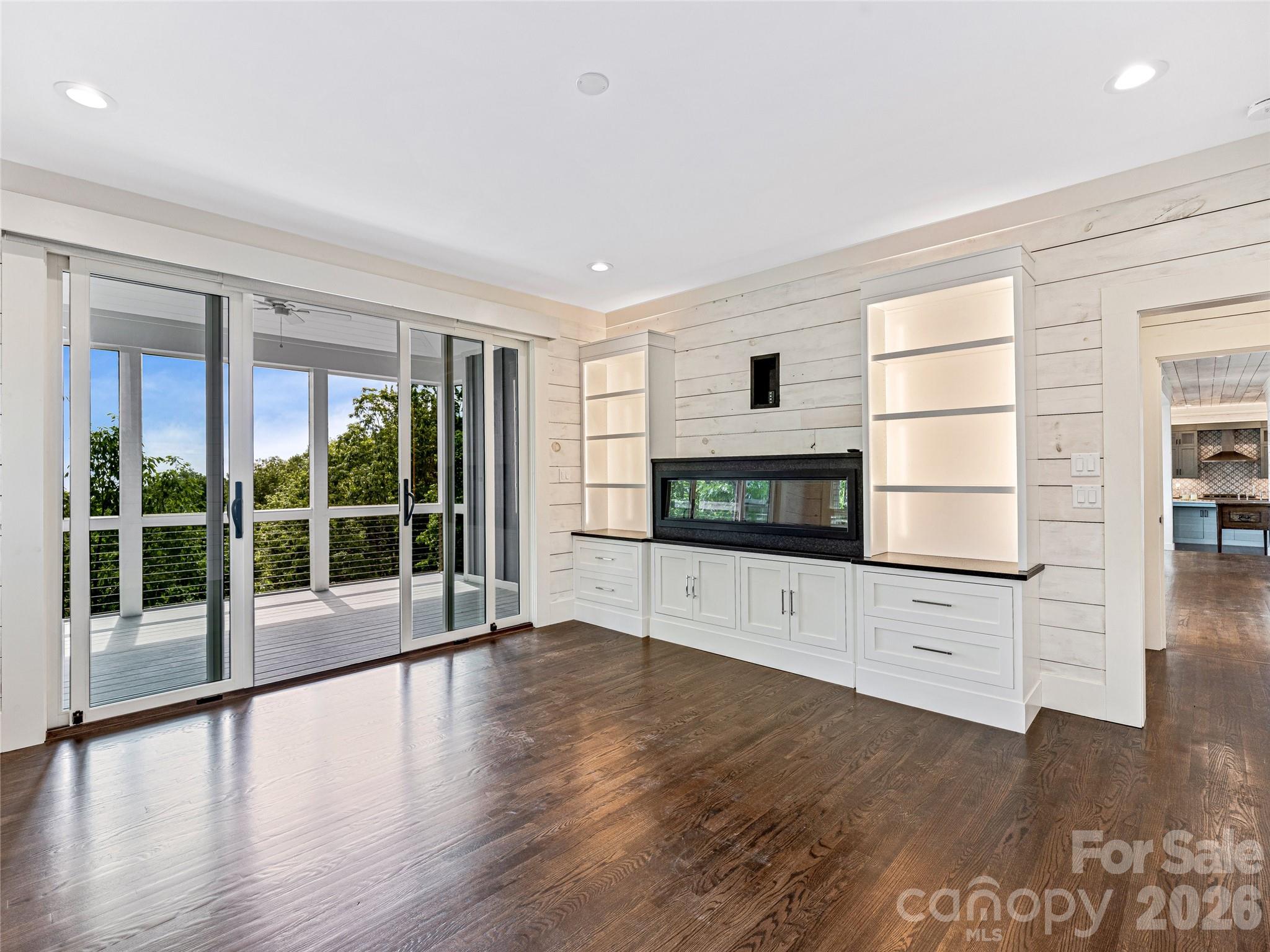 251 Toxaway Court — Lake Toxaway