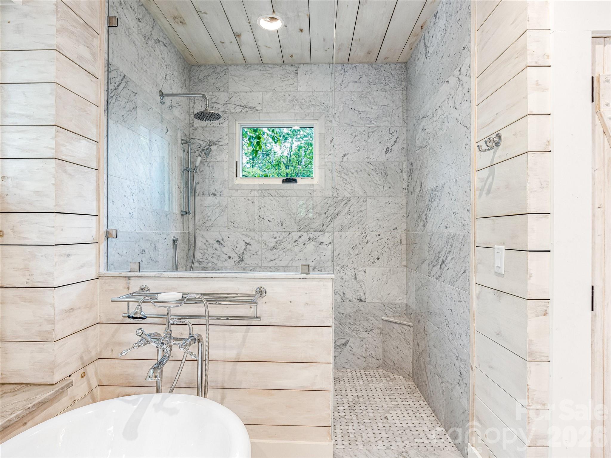 251 Toxaway Court — Lake Toxaway