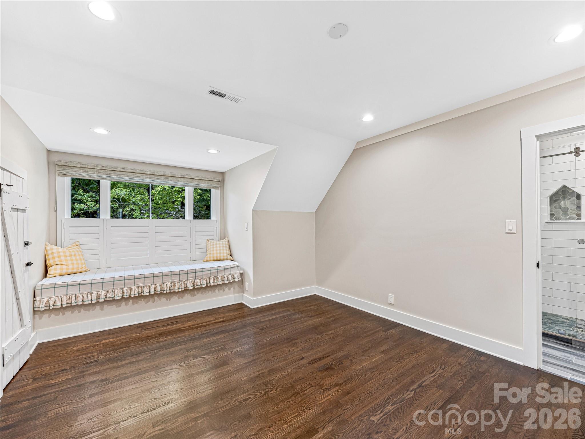 251 Toxaway Court — Lake Toxaway