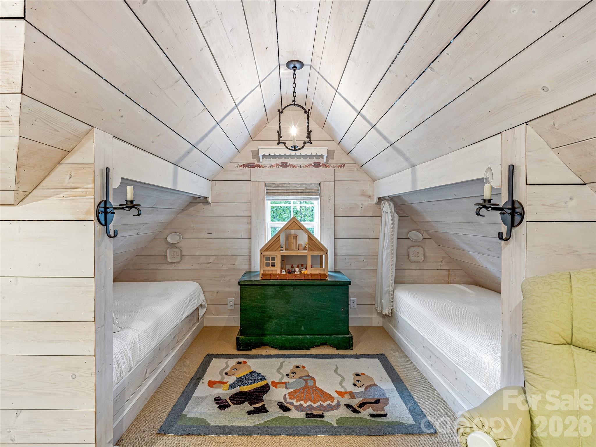 251 Toxaway Court — Lake Toxaway