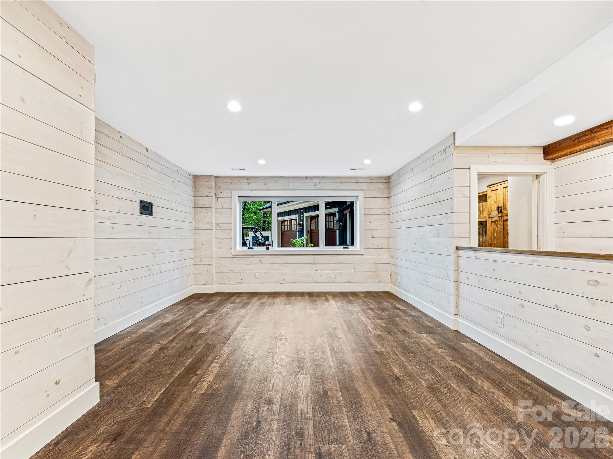 251 Toxaway Court — Lake Toxaway