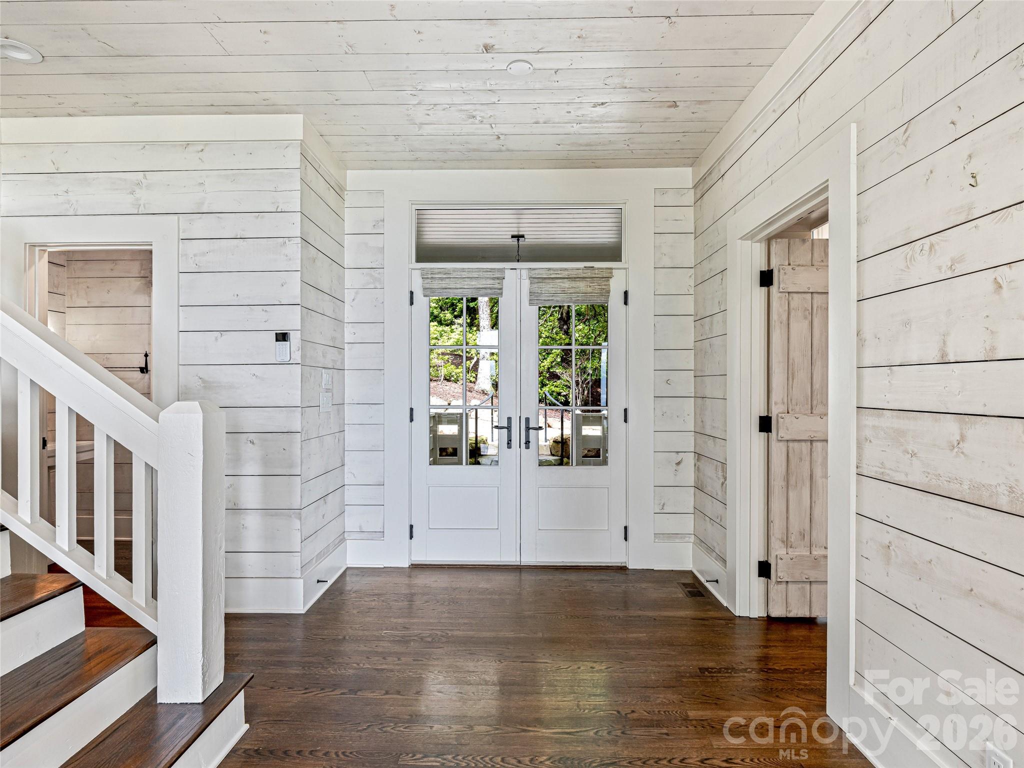 251 Toxaway Court — Lake Toxaway