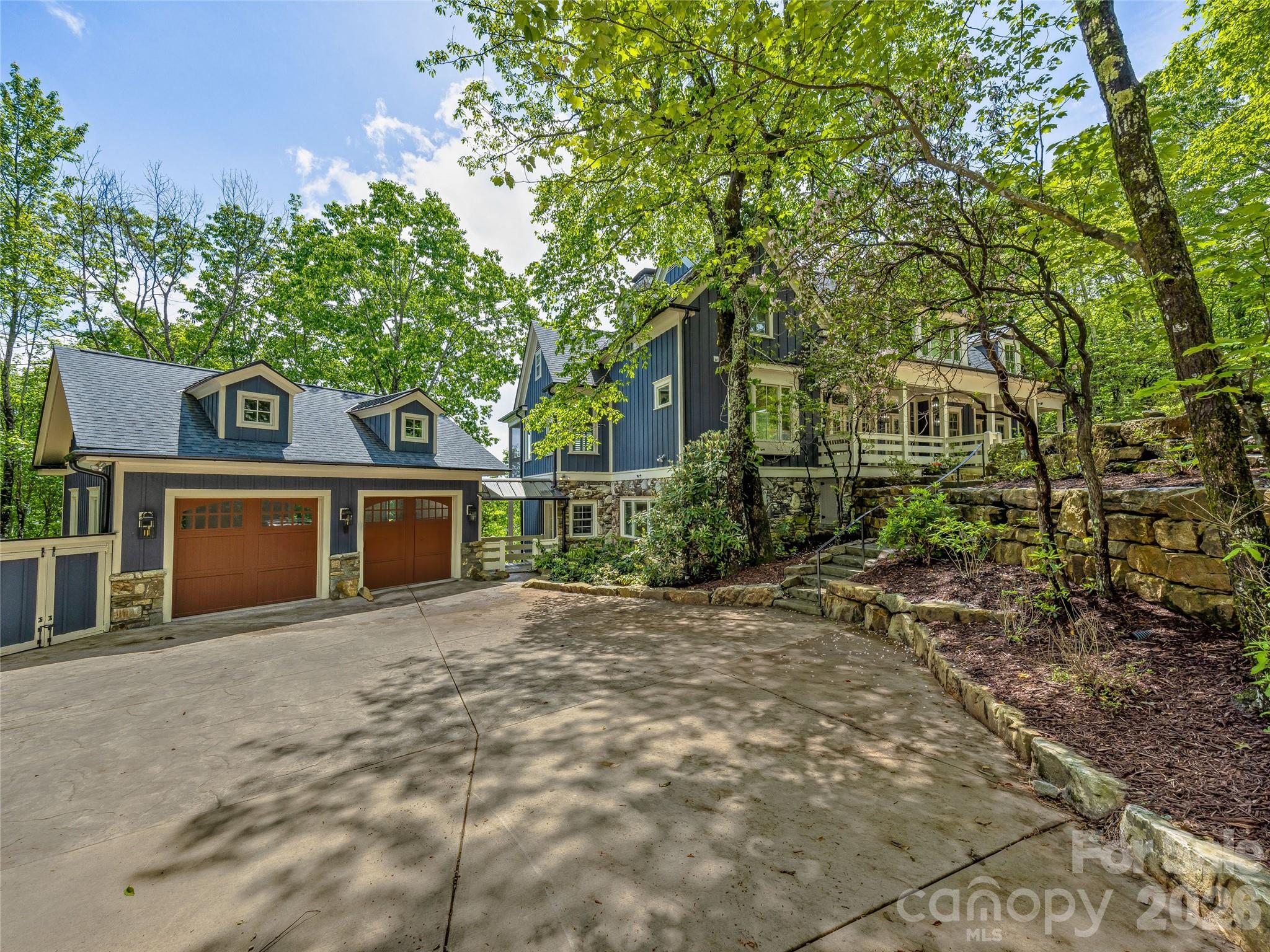 251 Toxaway Court — Lake Toxaway