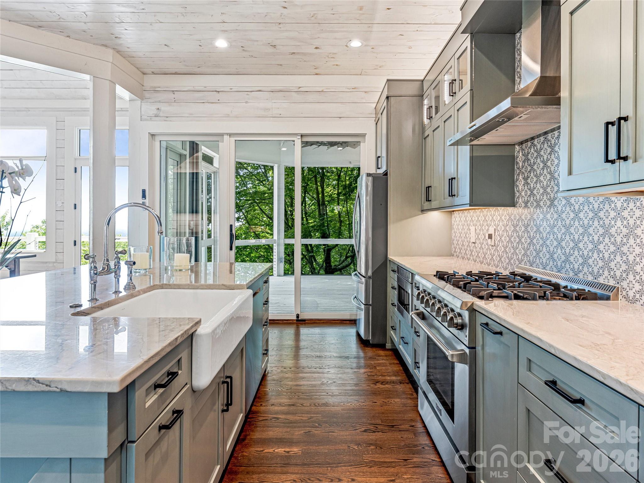 251 Toxaway Court — Lake Toxaway