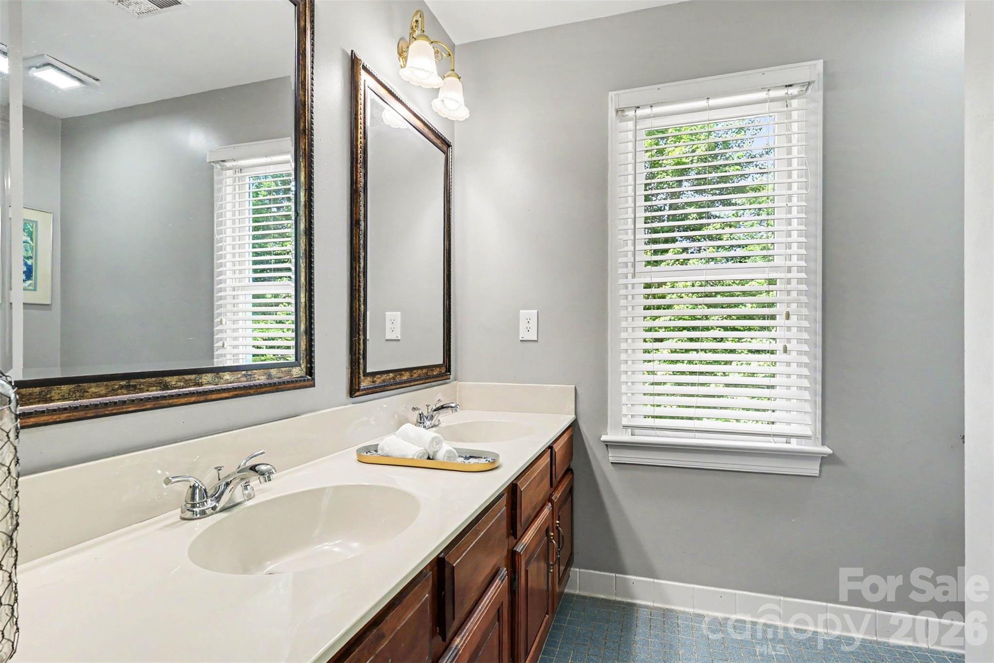 6620 Amos Smith Road — Charlotte