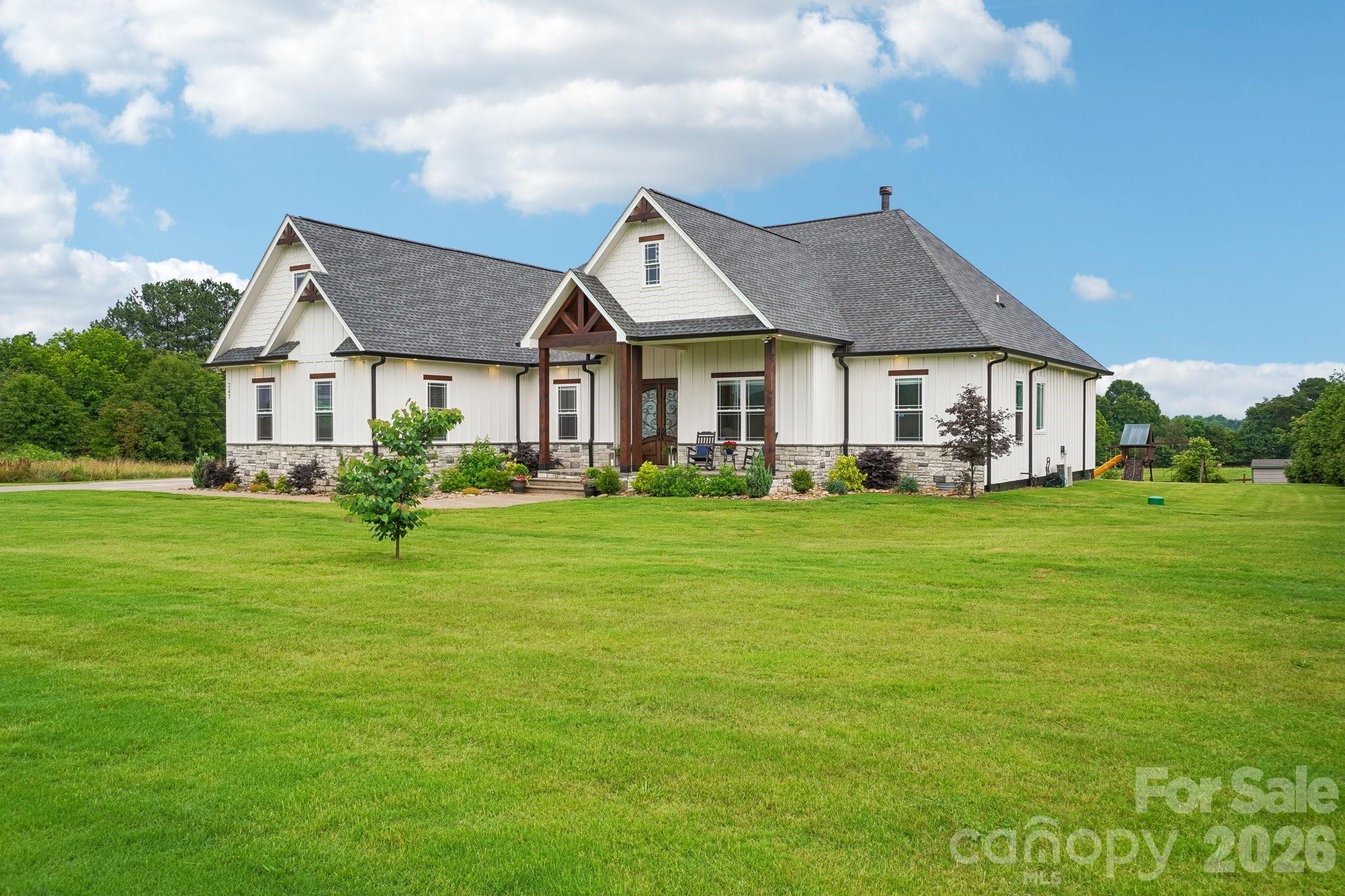 247 Reynolds Road — Inman