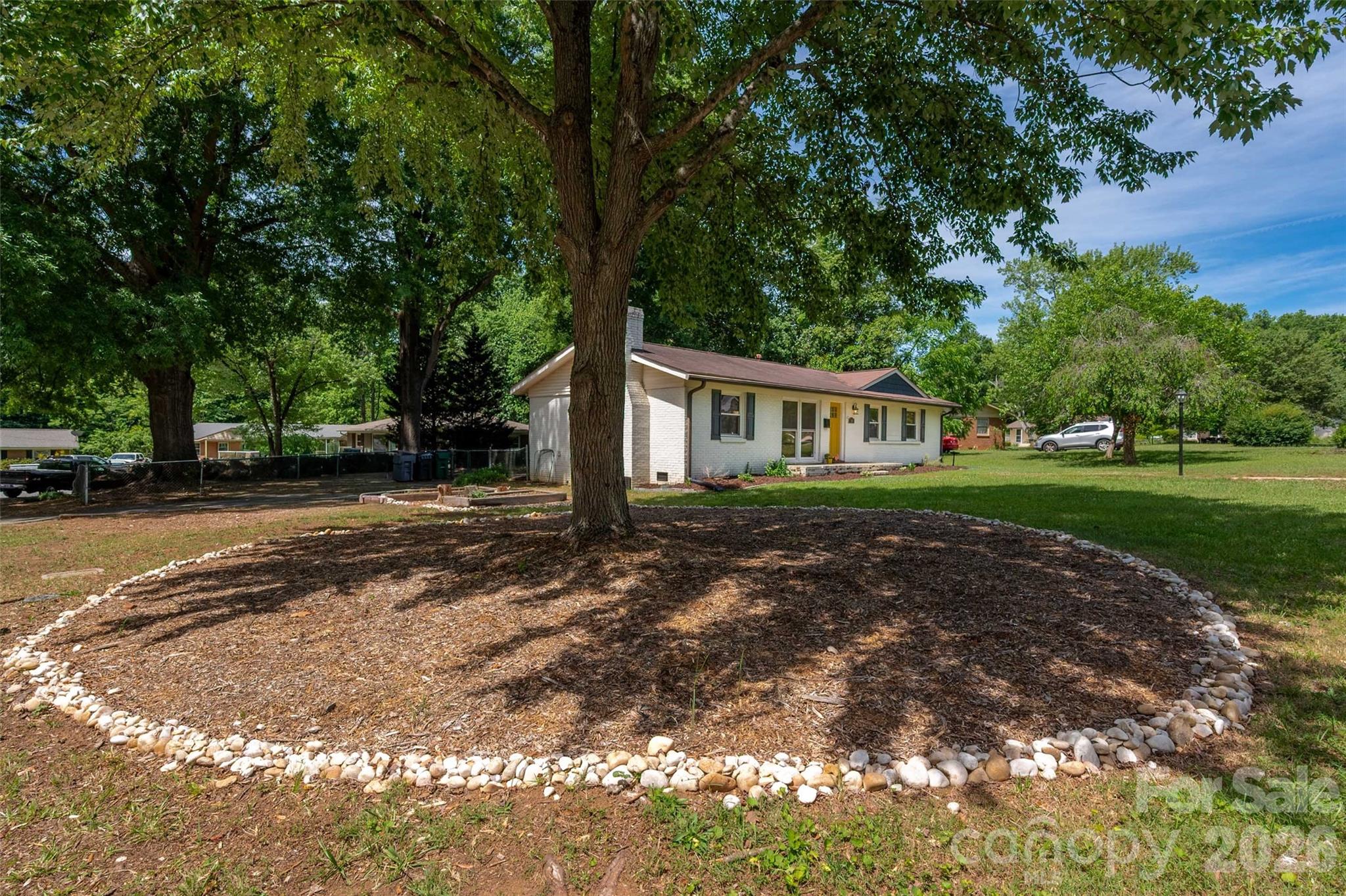 4300 Dowling Drive — Charlotte
