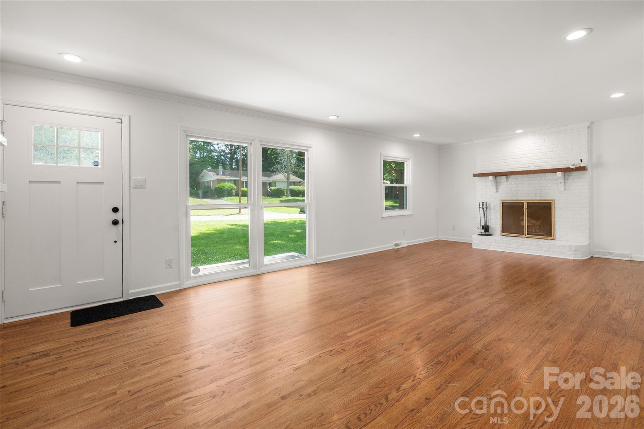4300 Dowling Drive — Charlotte