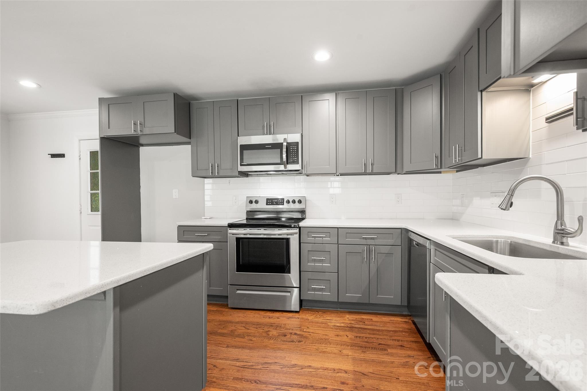 4300 Dowling Drive — Charlotte