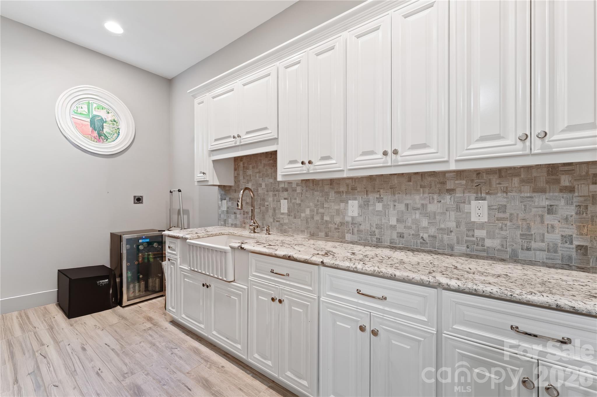 5511 Carmel Road — Charlotte