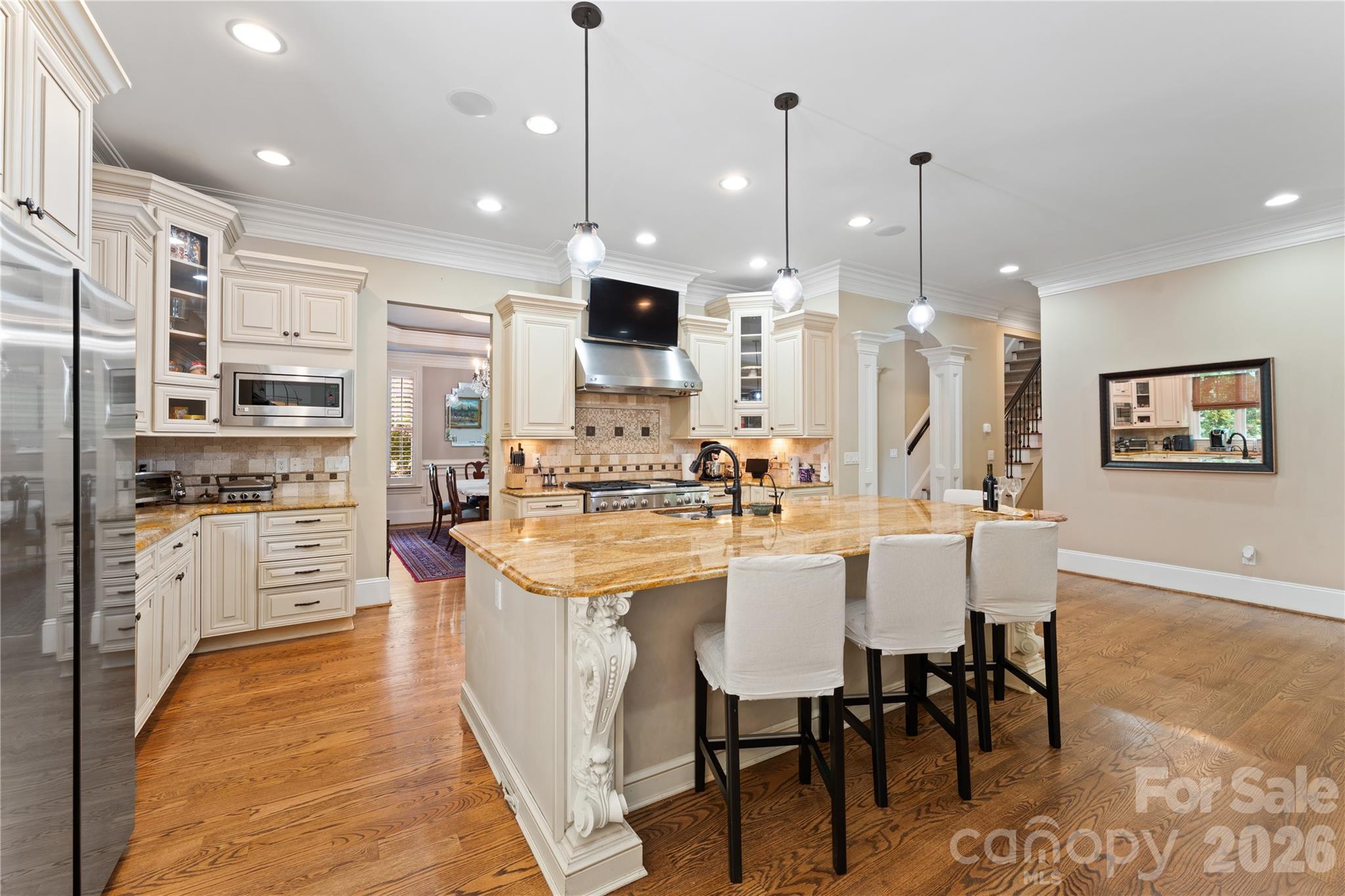 5511 Carmel Road — Charlotte
