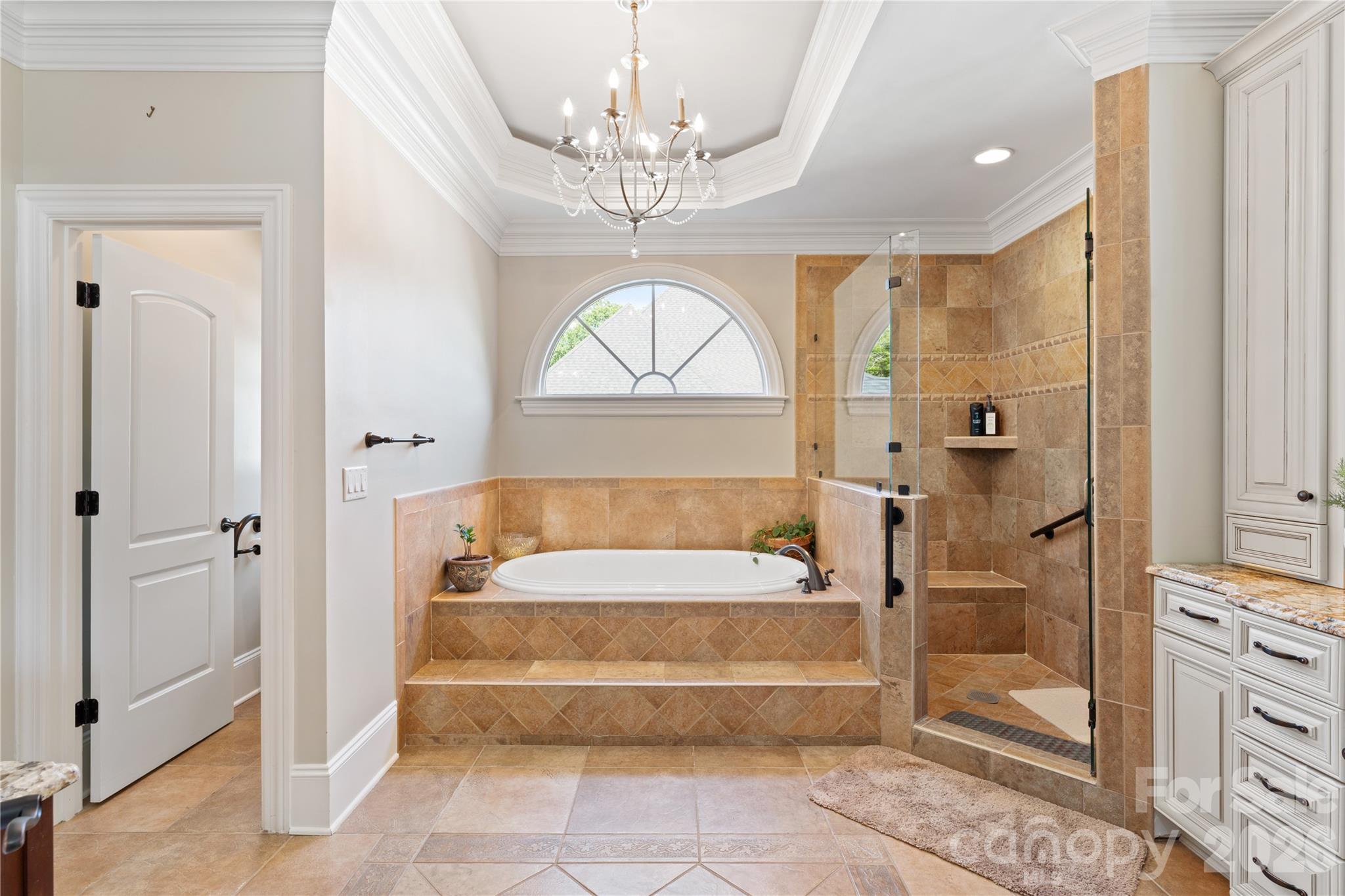 5511 Carmel Road — Charlotte