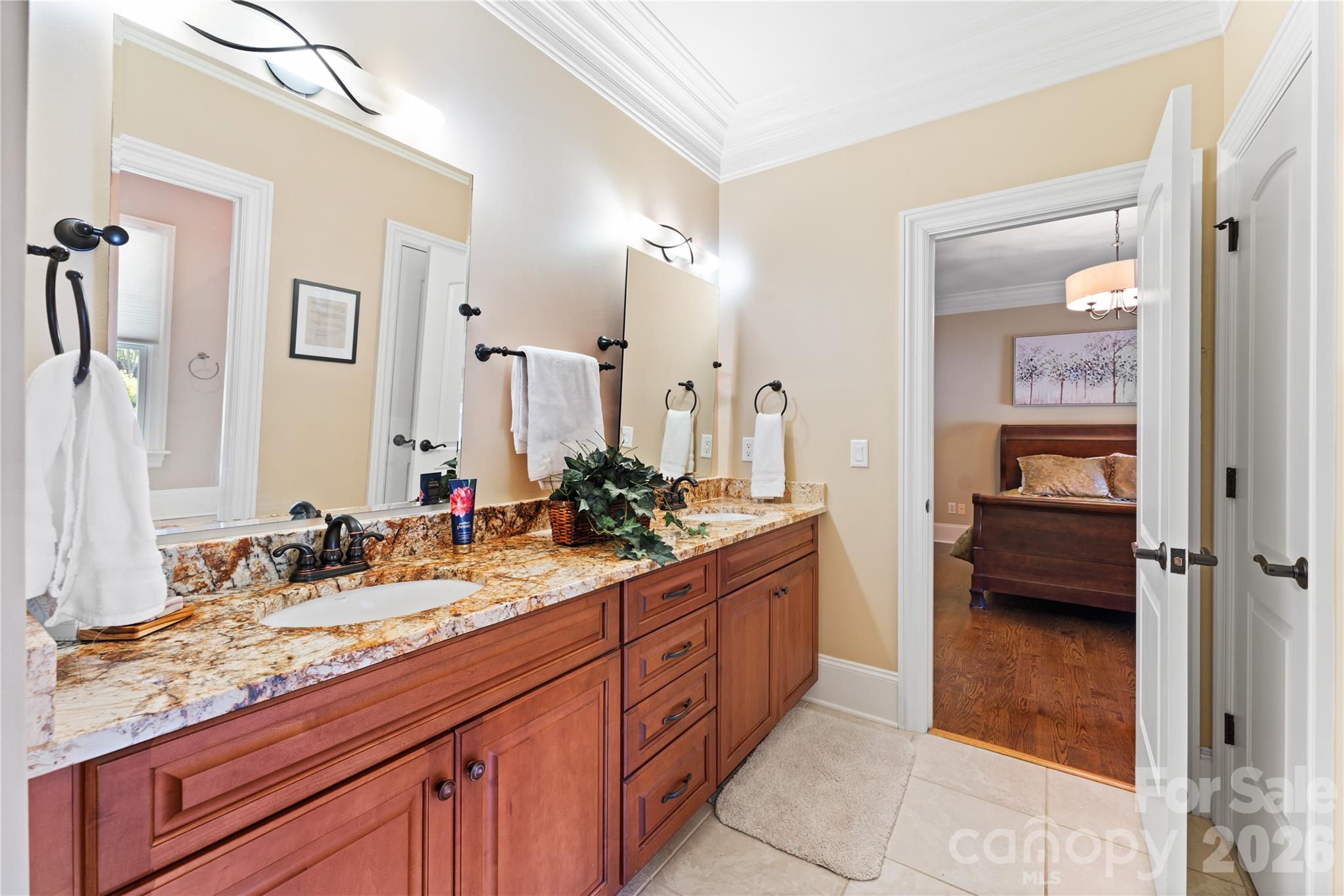 5511 Carmel Road — Charlotte