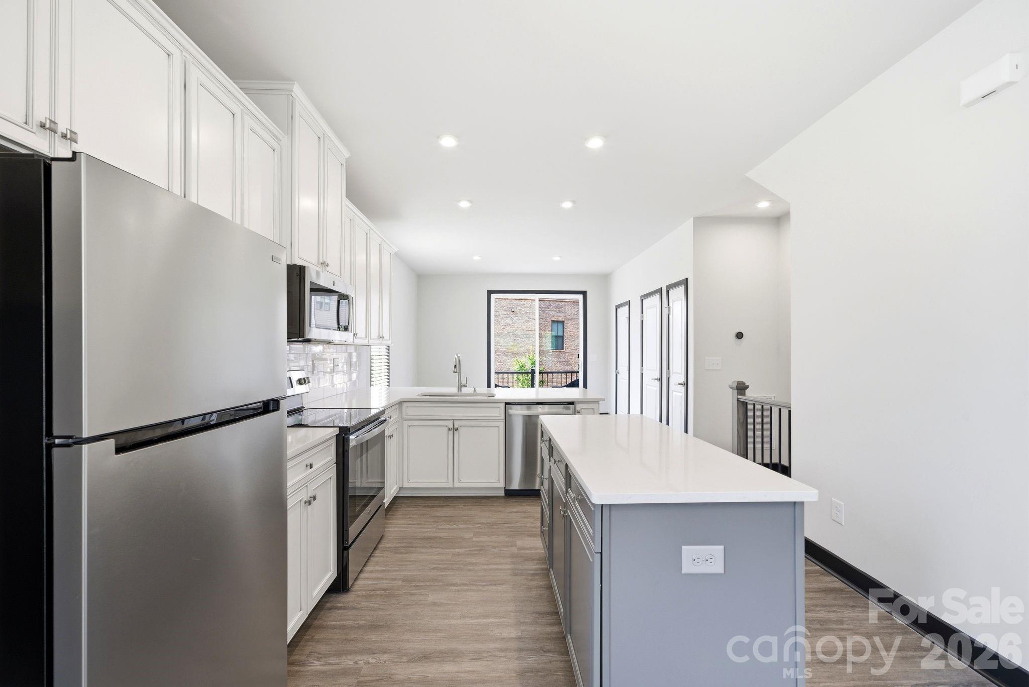 804 Broad River Lane — Charlotte