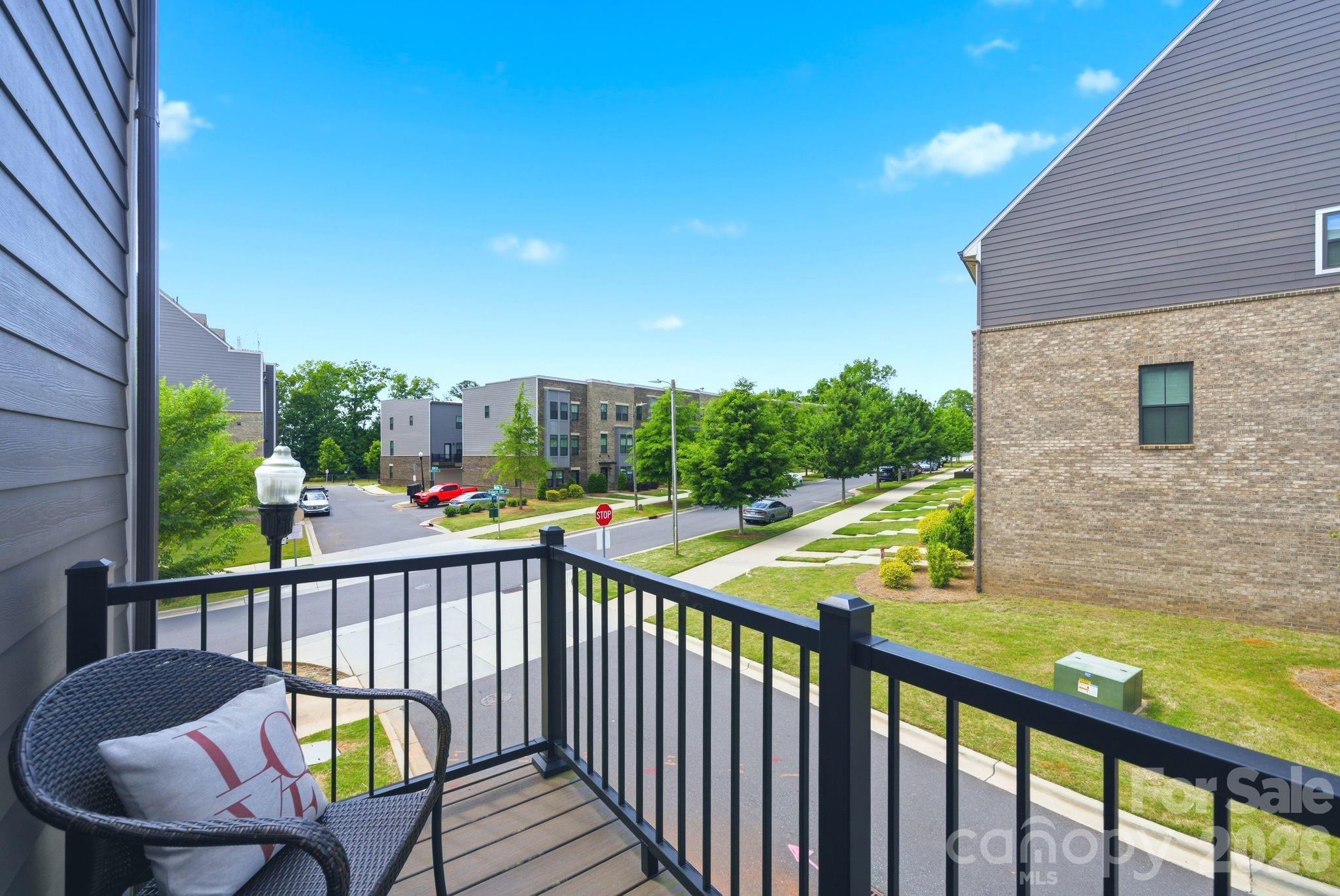 804 Broad River Lane — Charlotte