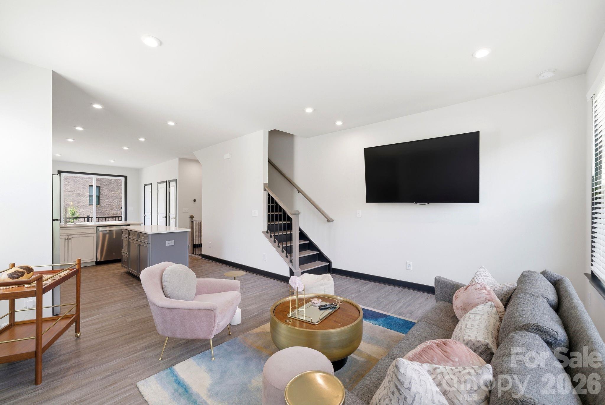 804 Broad River Lane — Charlotte