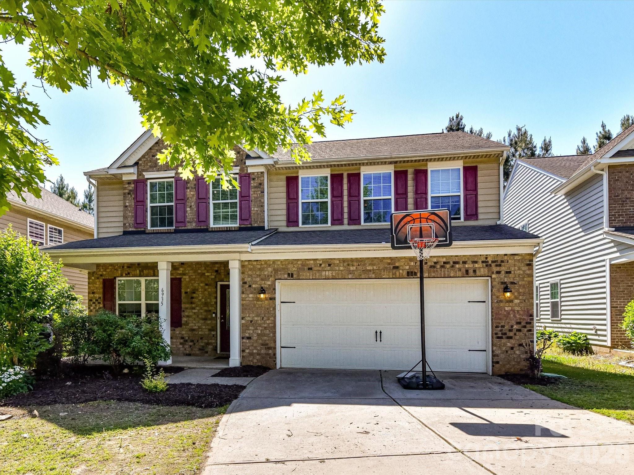 6935 Liverpool Court — Fort Mill