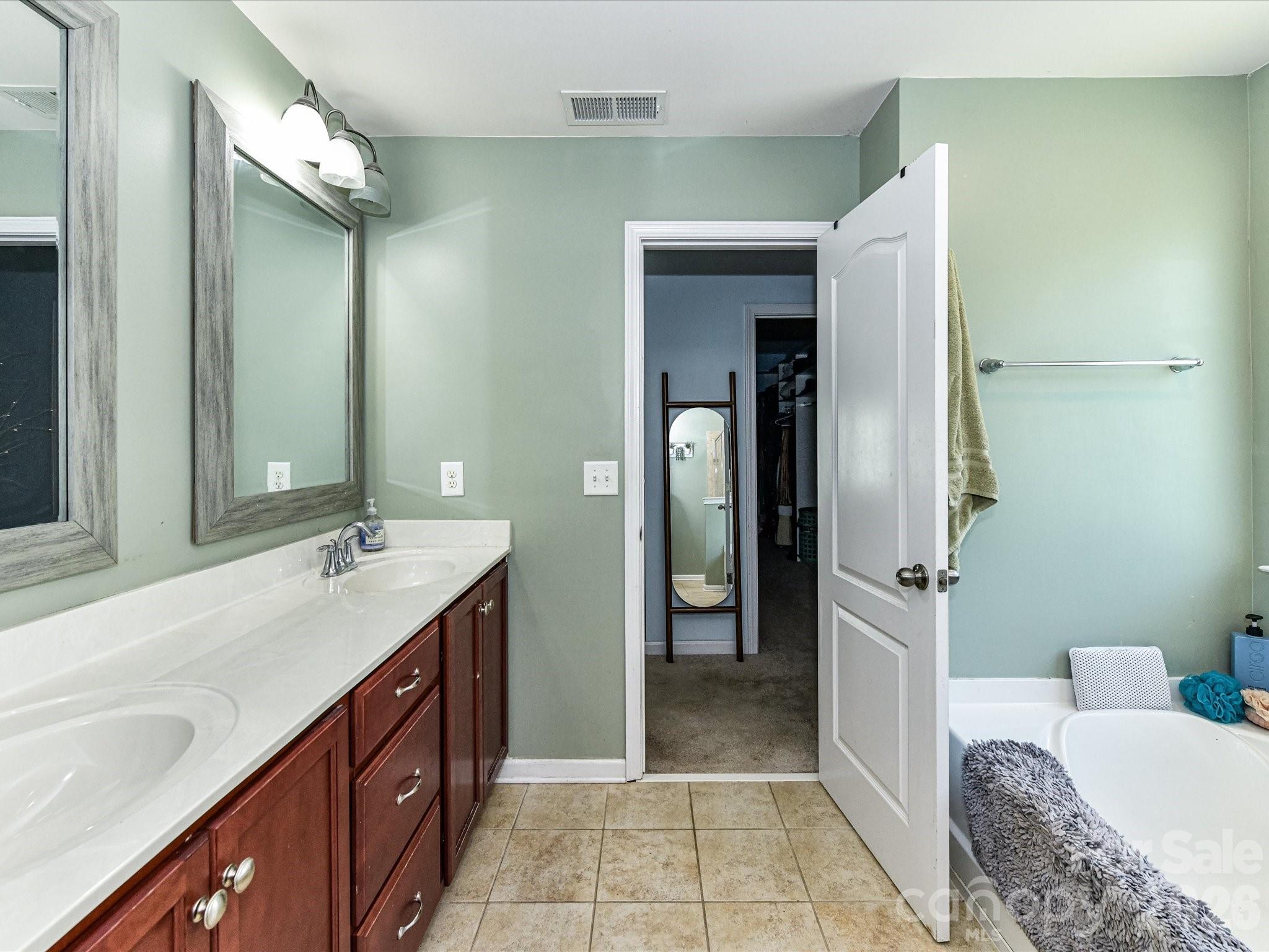 6935 Liverpool Court — Fort Mill
