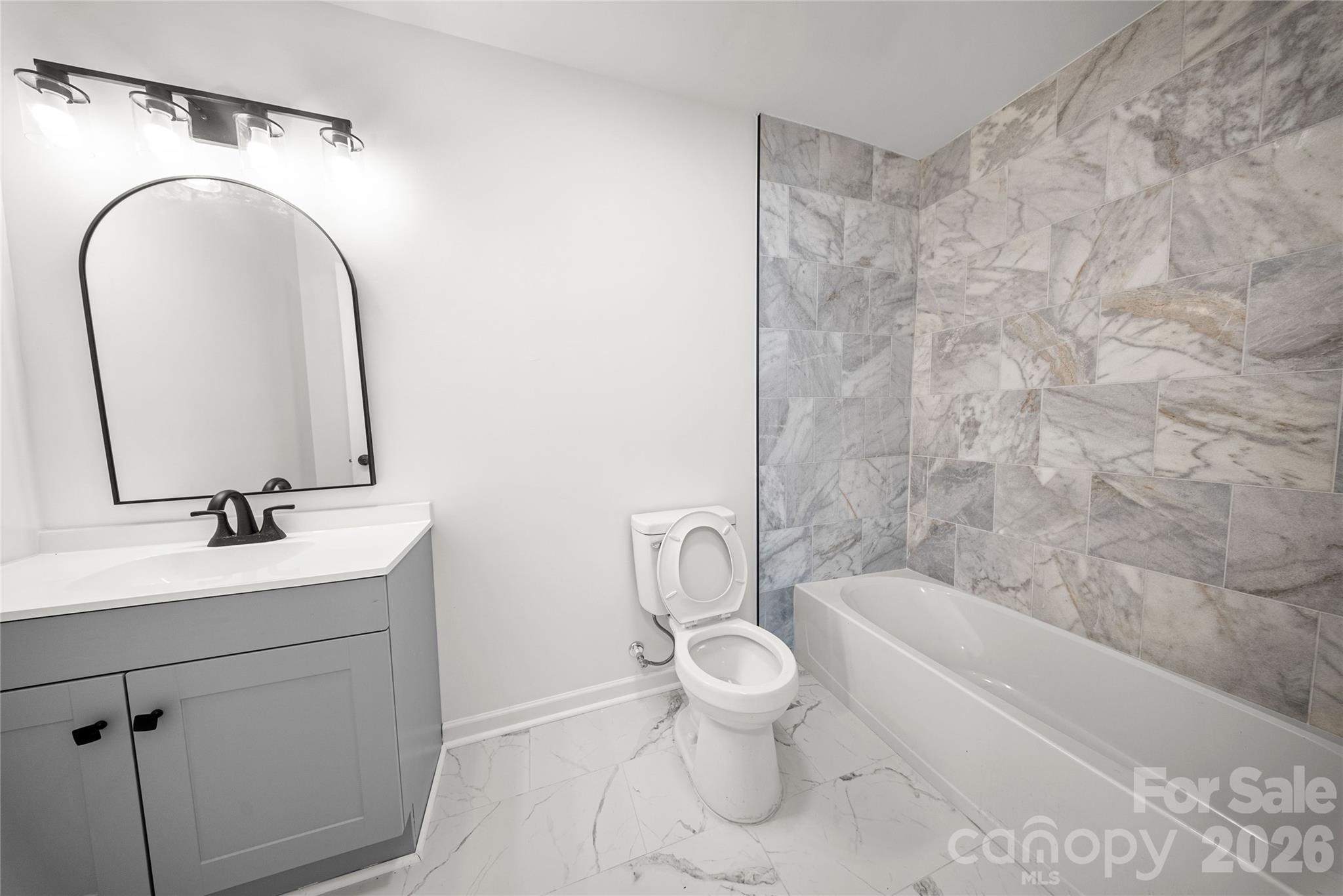 10107 Clairemore Place — Charlotte