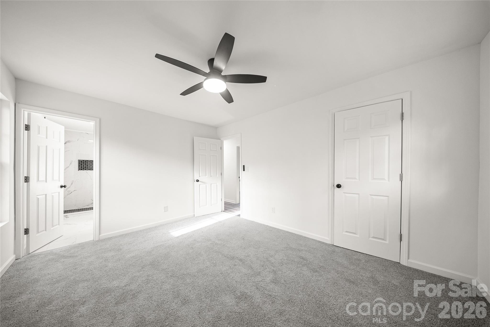 10107 Clairemore Place — Charlotte