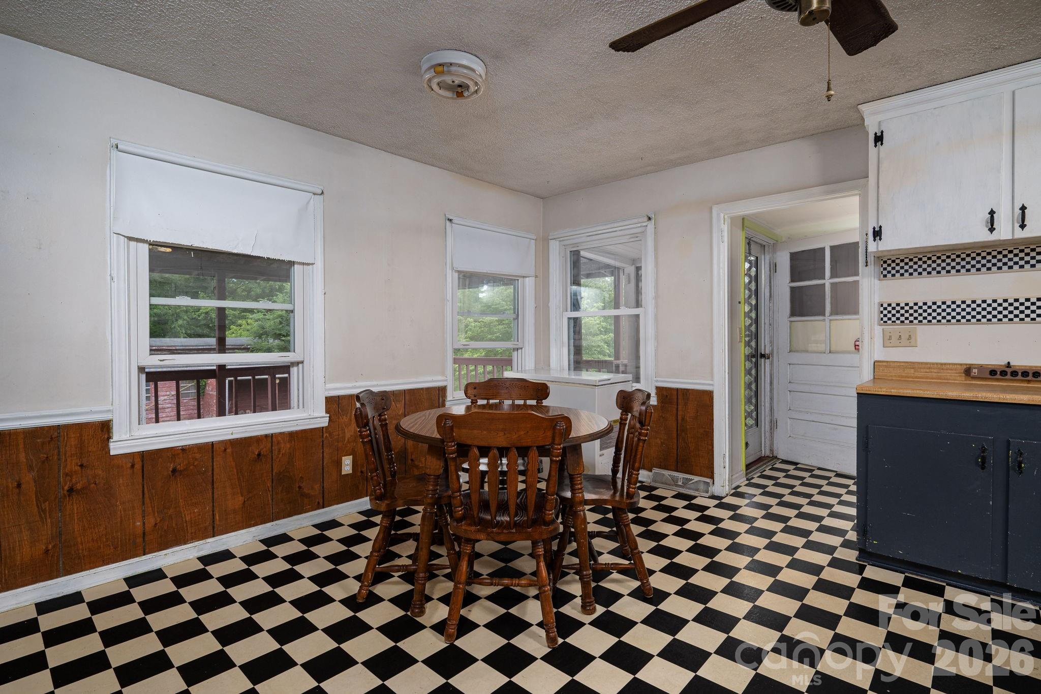 943 Stony Point Road — Kings Mountain
