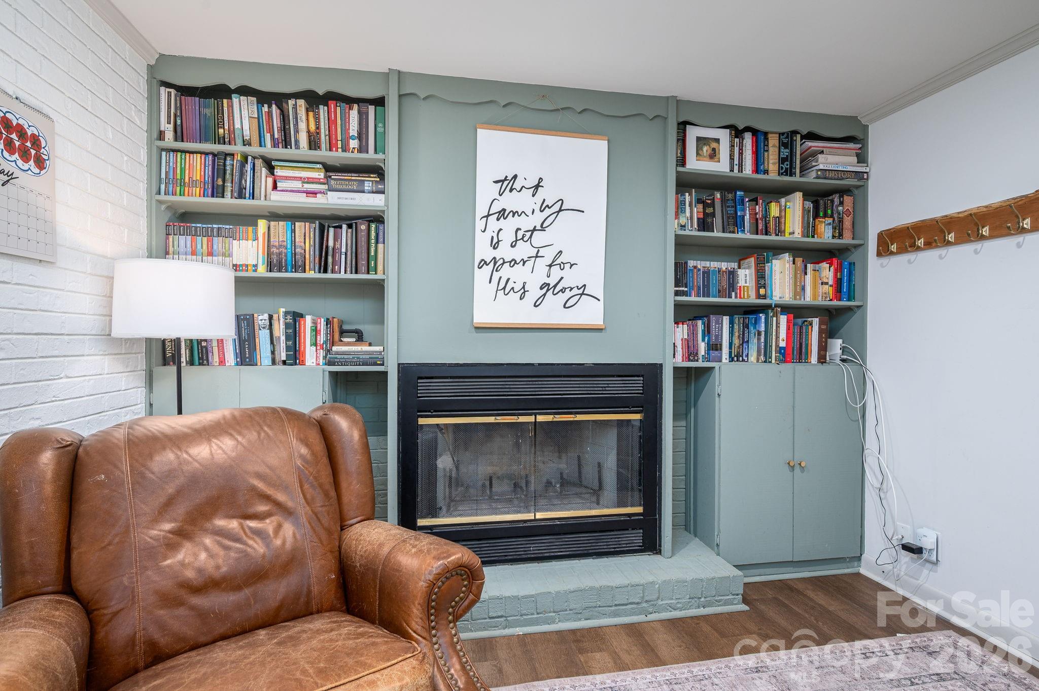 4012 Allison Street — Hickory