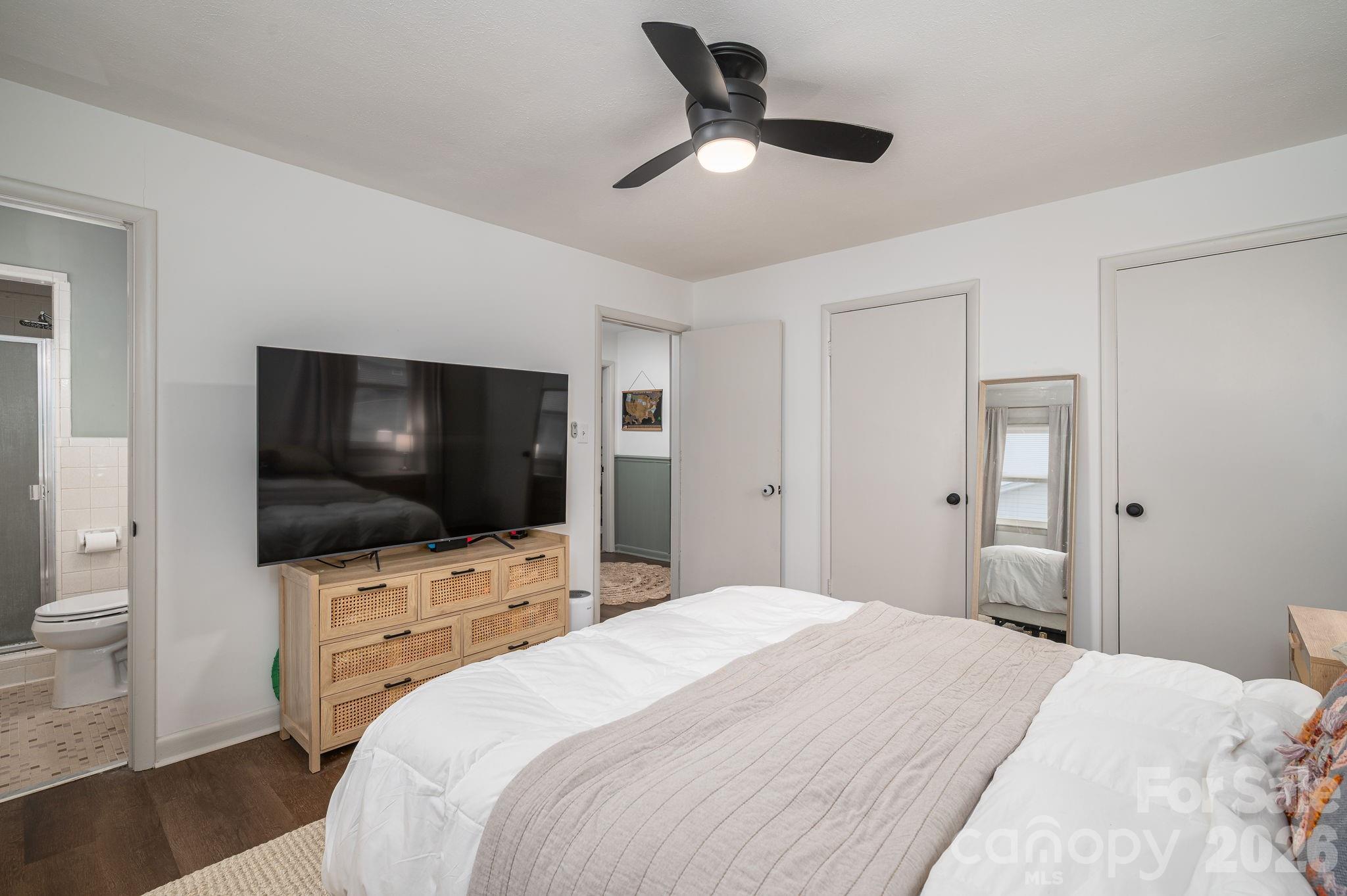 4012 Allison Street — Hickory