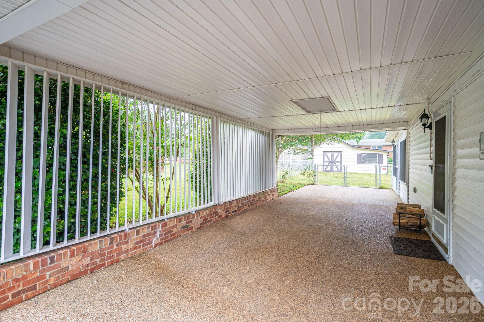 4012 Allison Street — Hickory