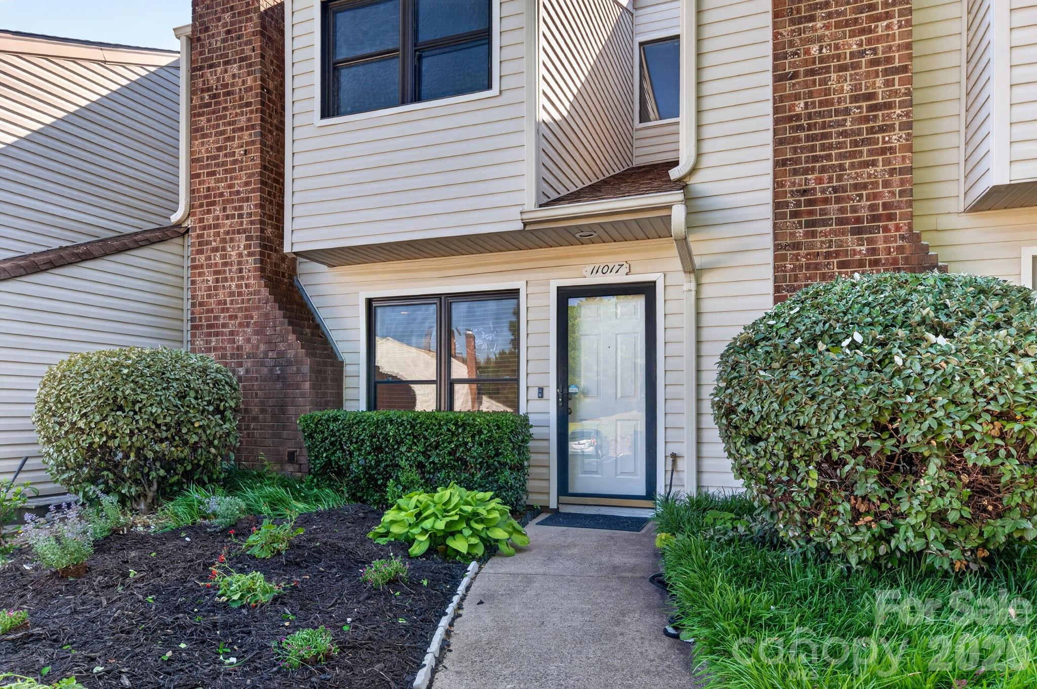 11017 Carmel Crossing Road — Charlotte