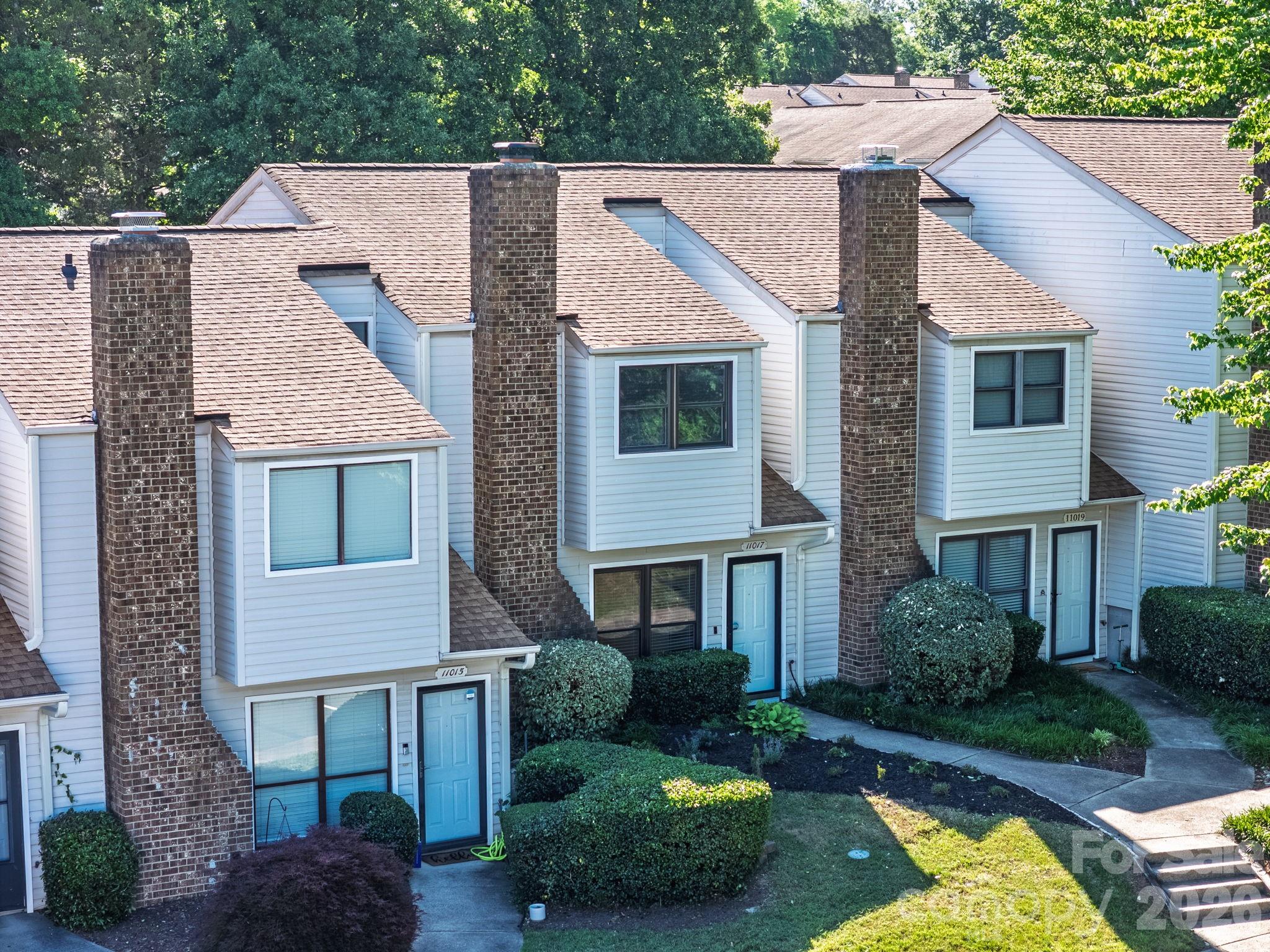 11017 Carmel Crossing Road — Charlotte