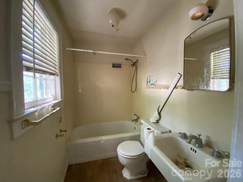 413 Rice Street — Hamlet