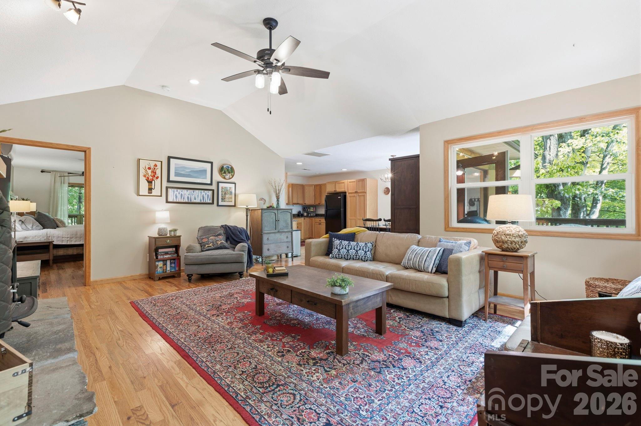 500 Winter Star Road — Burnsville