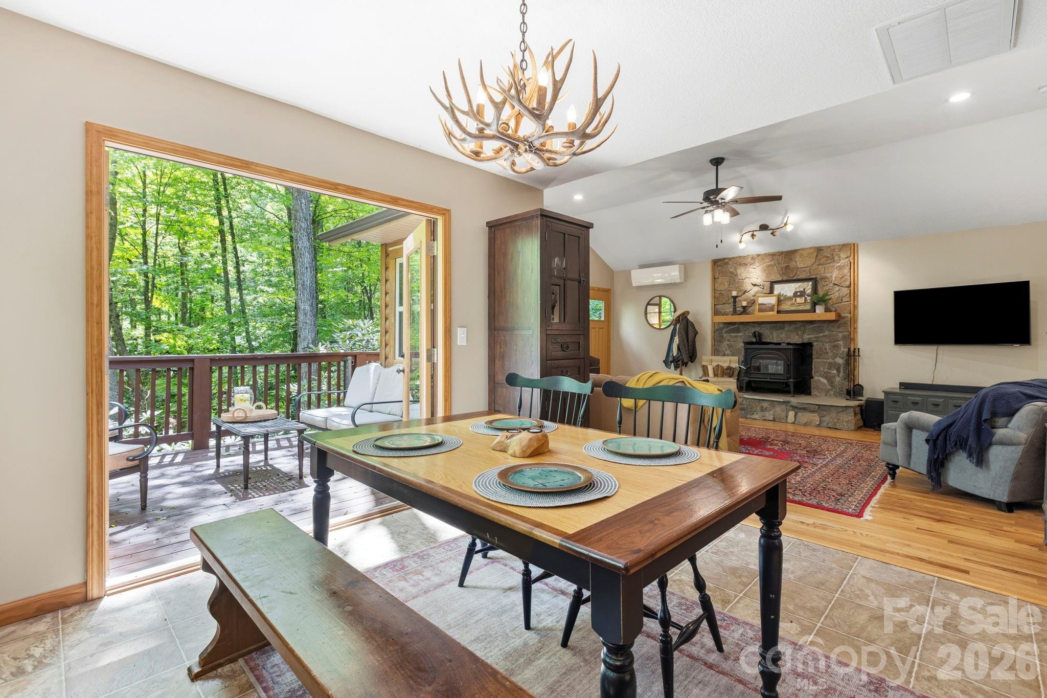 500 Winter Star Road — Burnsville