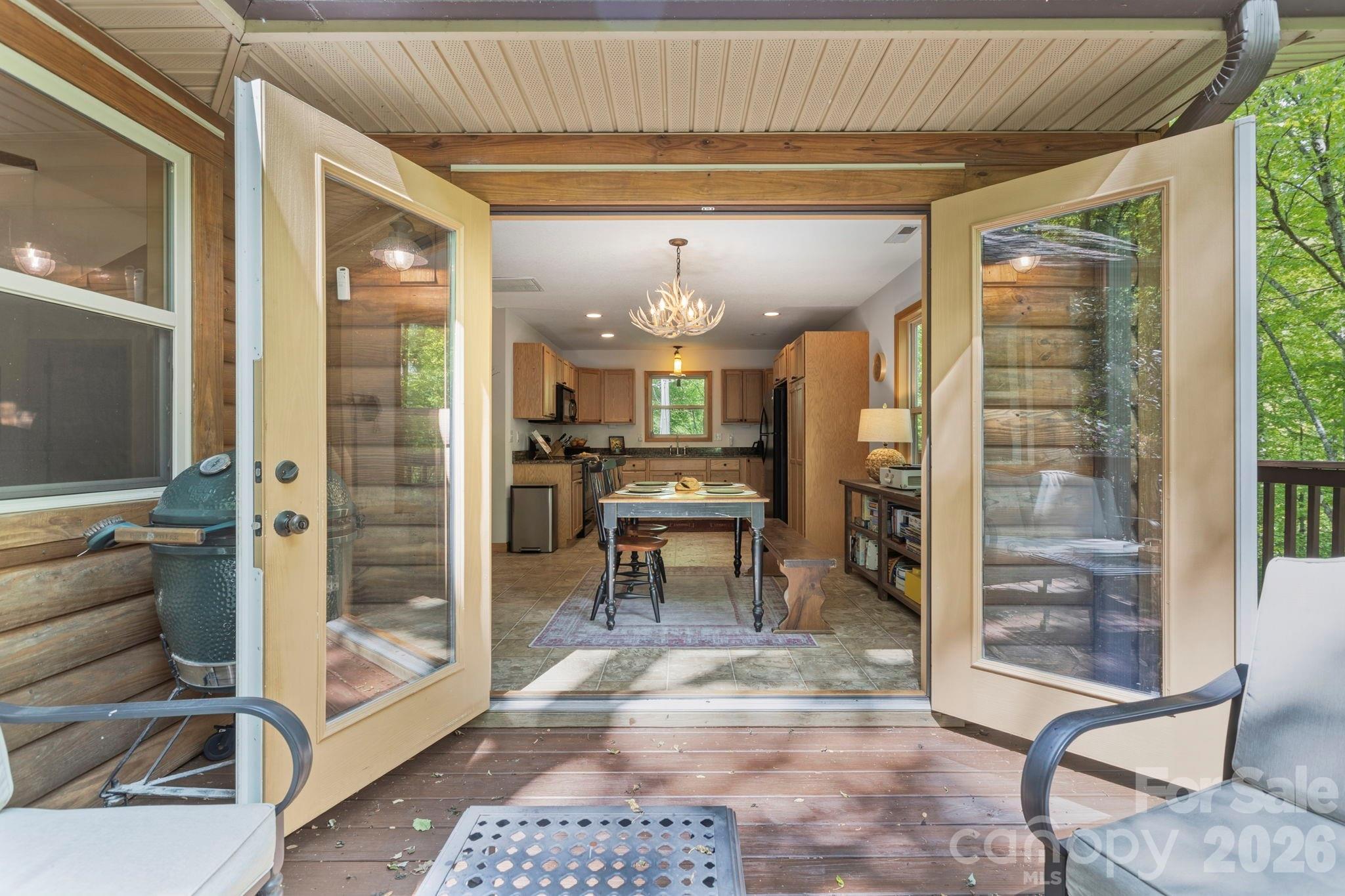 500 Winter Star Road — Burnsville