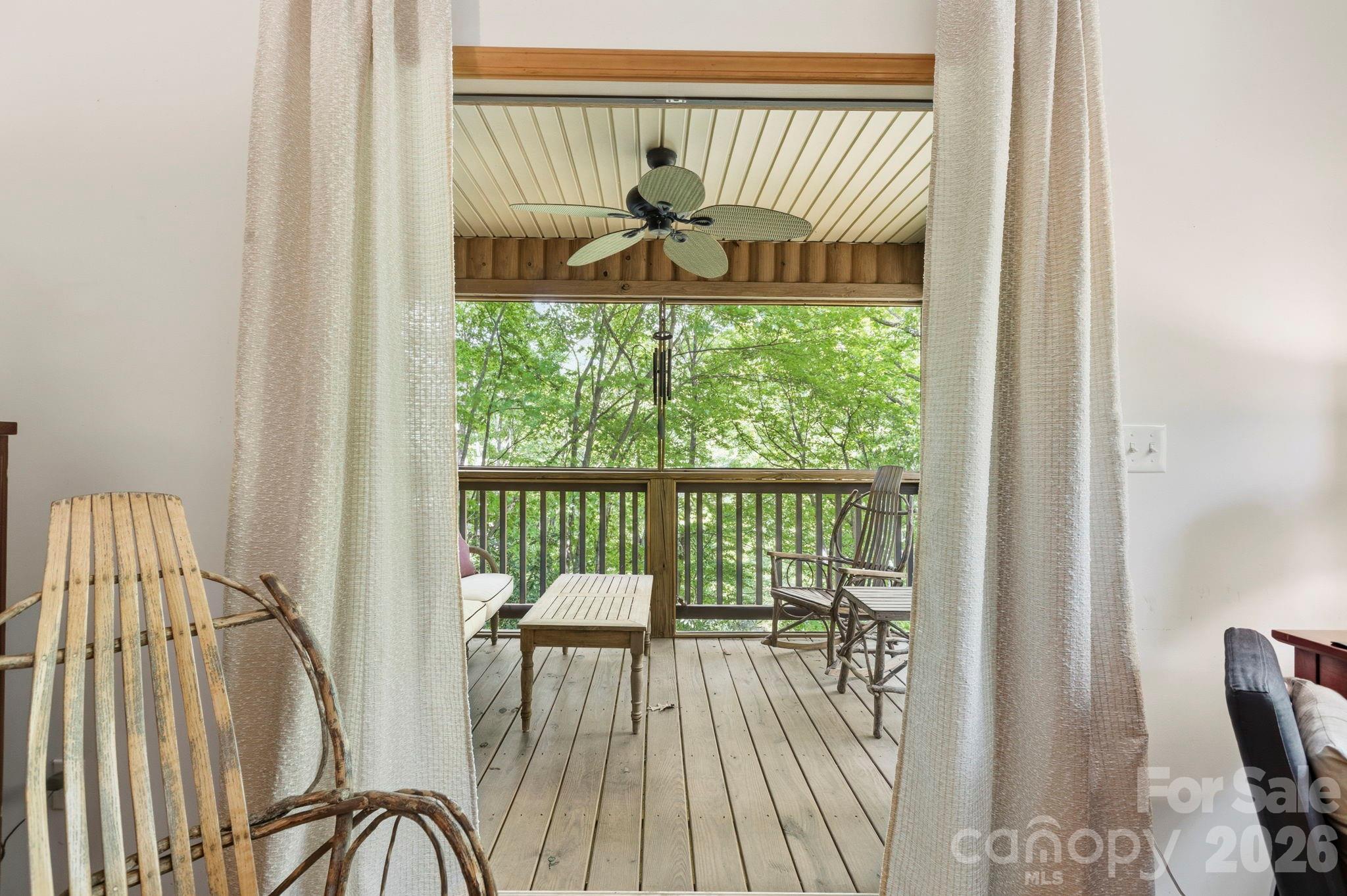 500 Winter Star Road — Burnsville