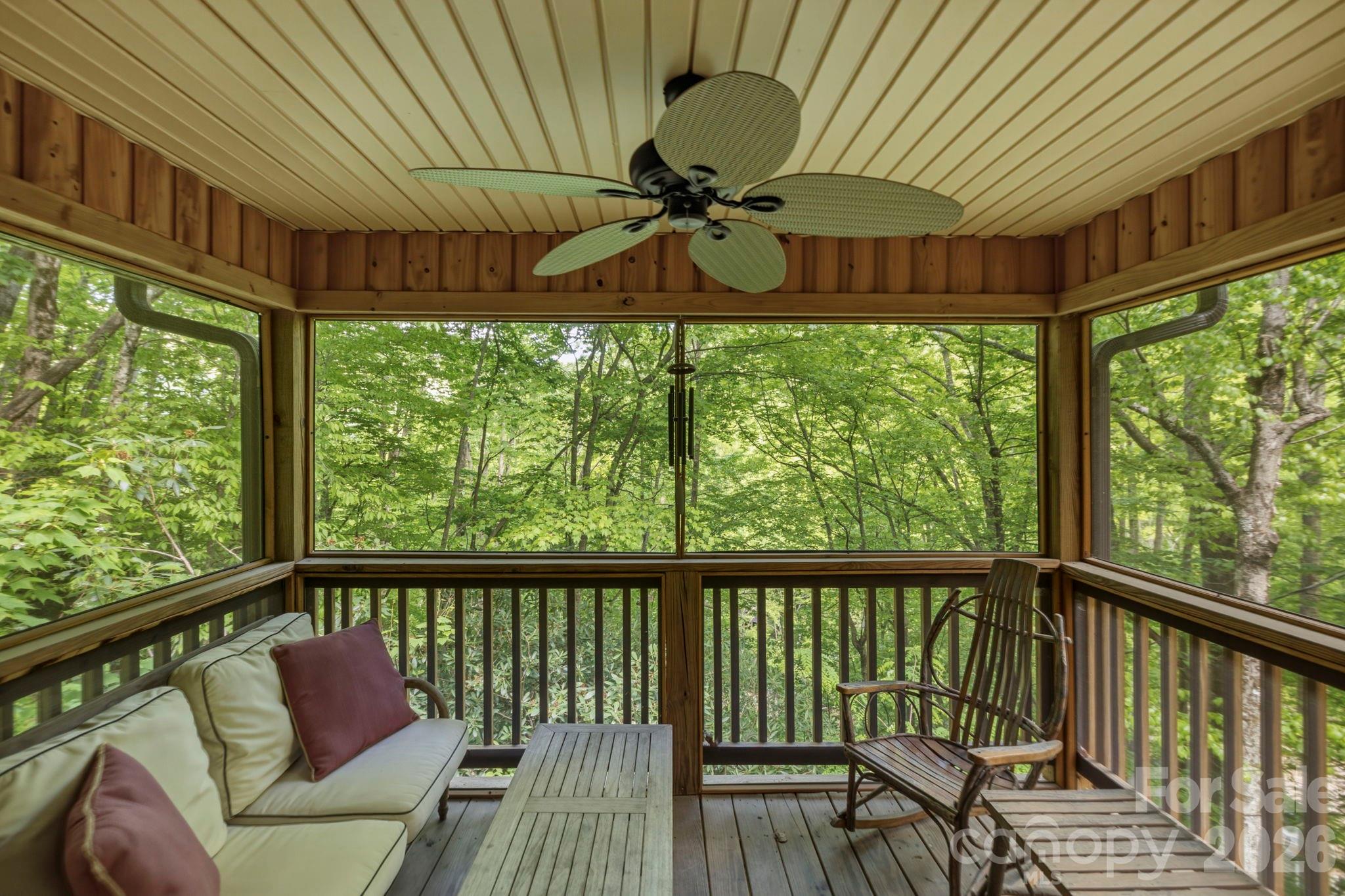500 Winter Star Road — Burnsville