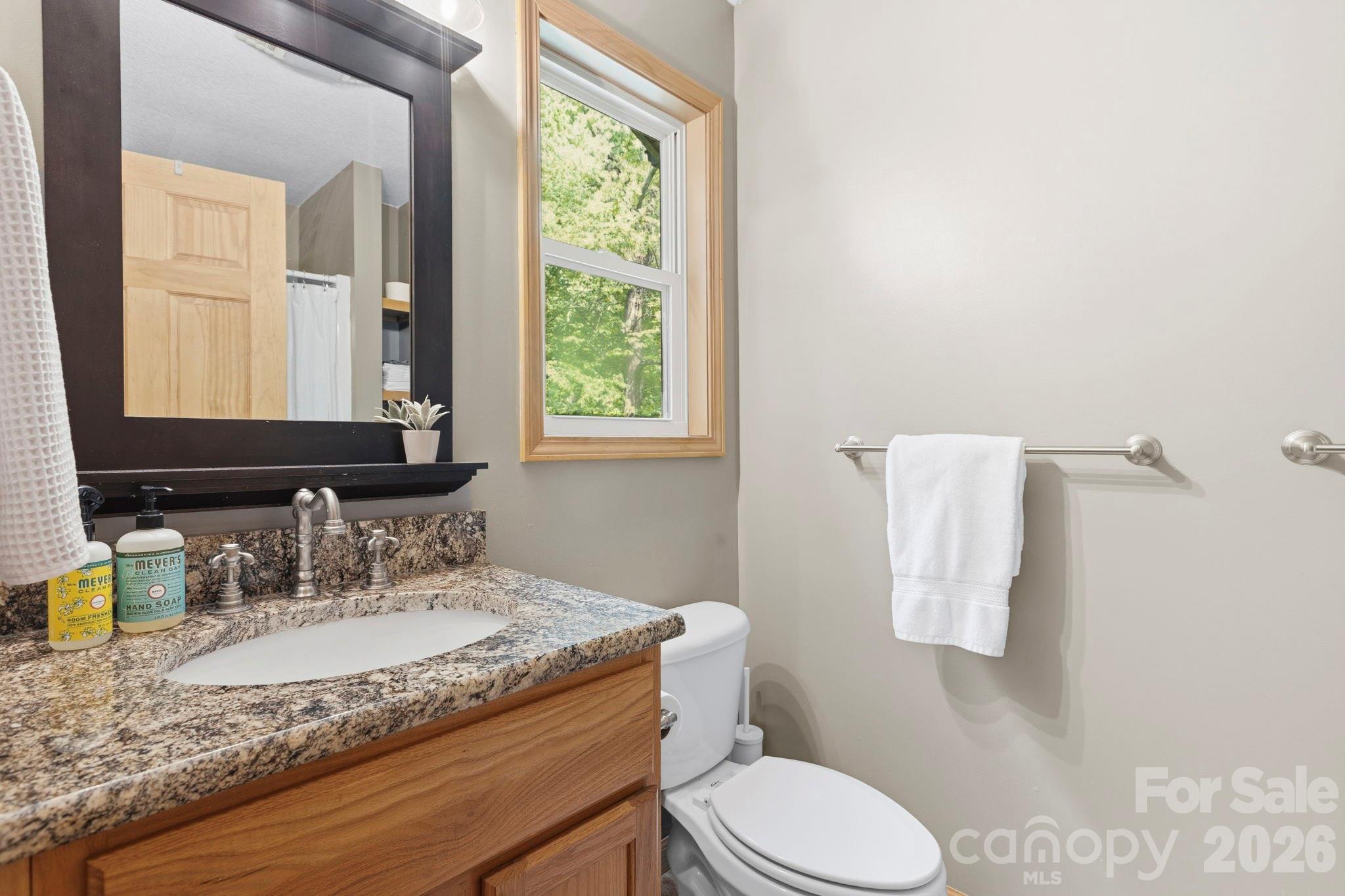 500 Winter Star Road — Burnsville