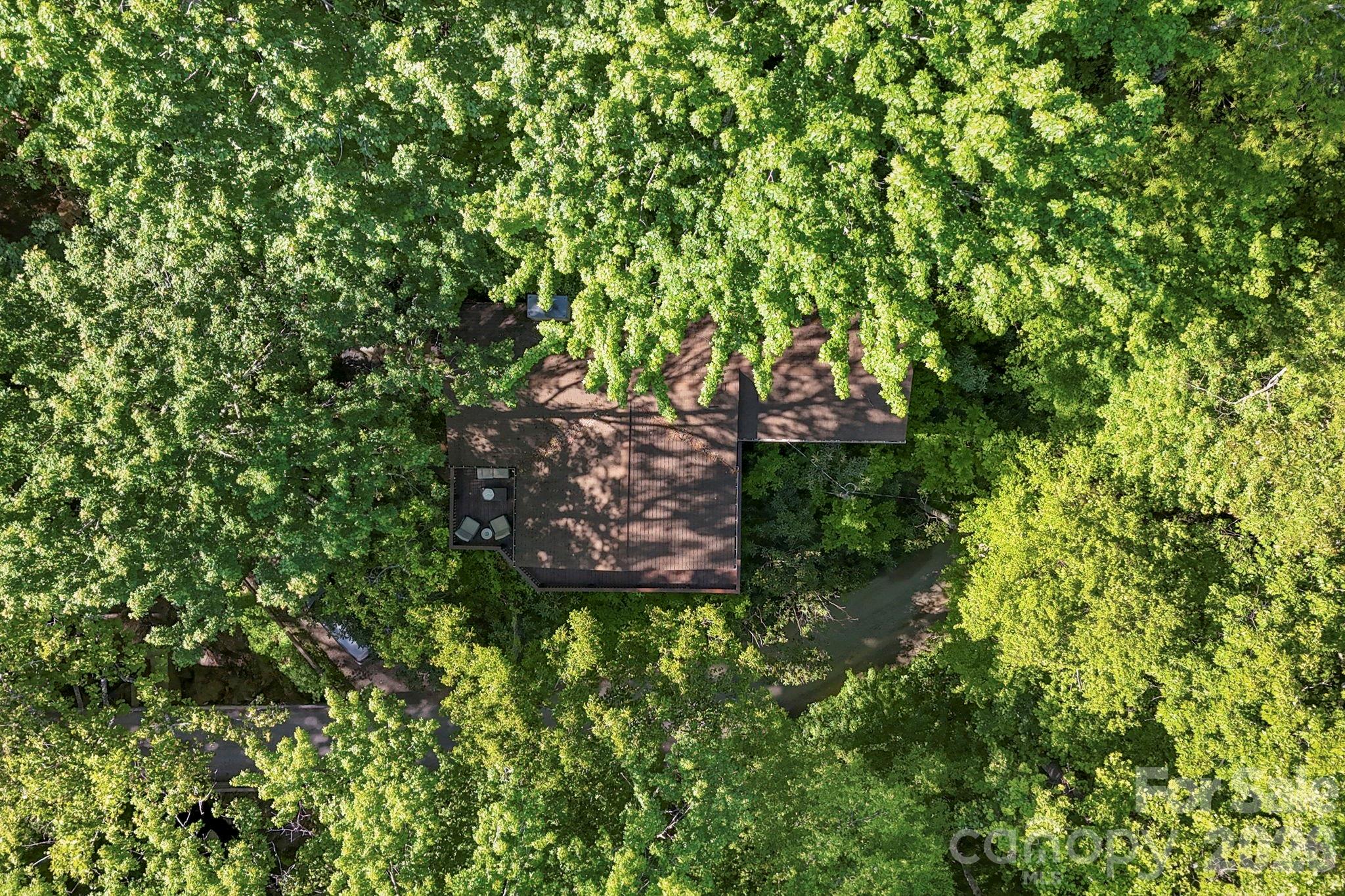 500 Winter Star Road — Burnsville