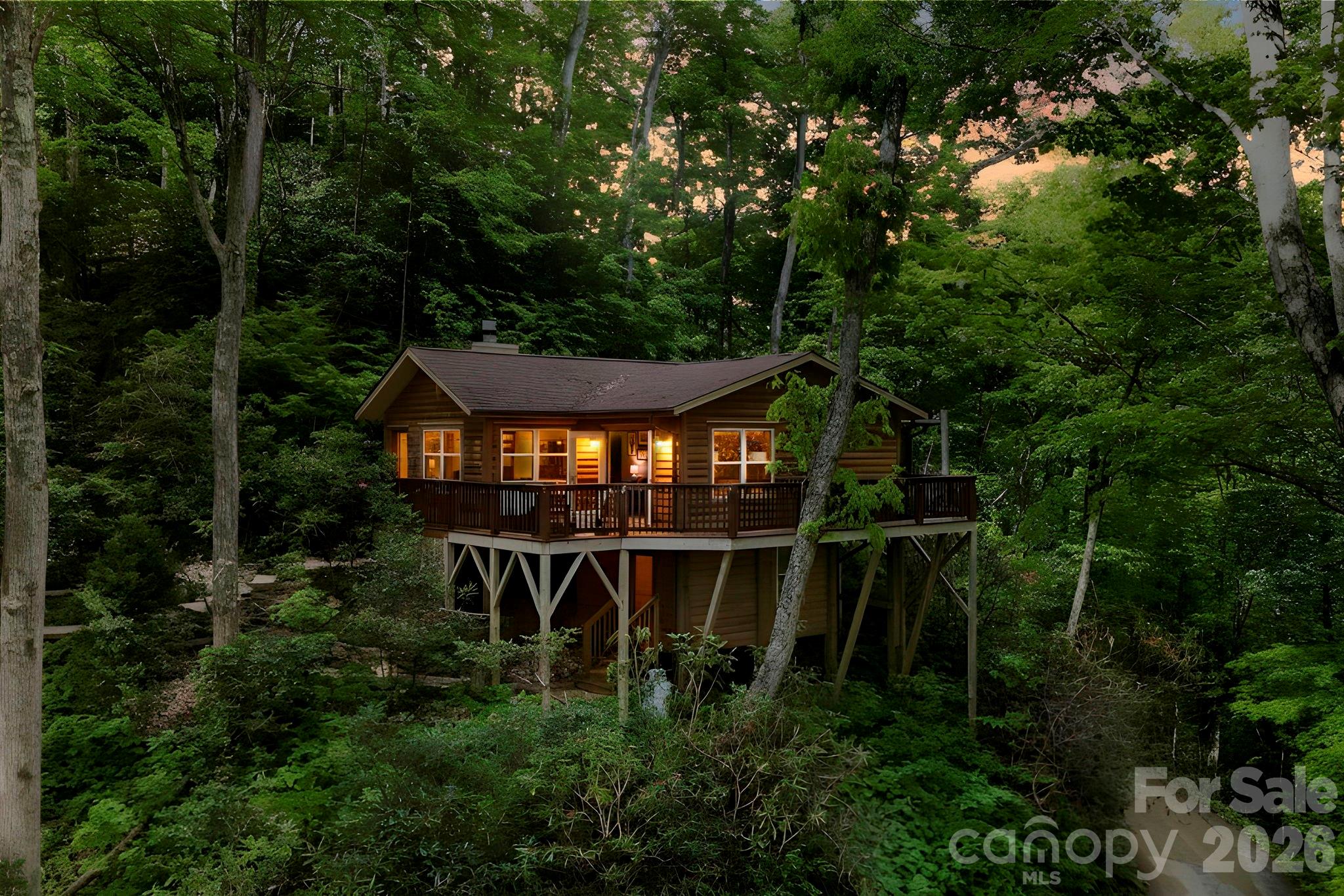500 Winter Star Road — Burnsville