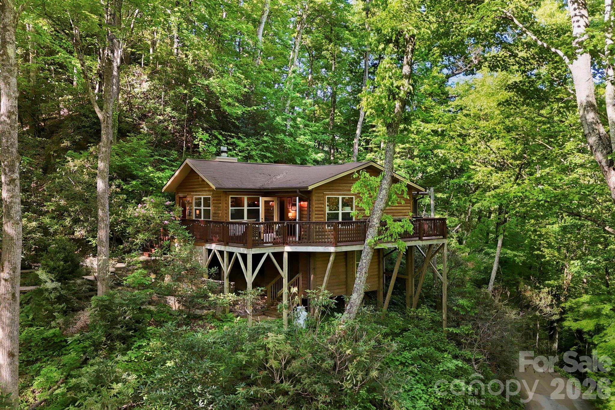 500 Winter Star Road — Burnsville