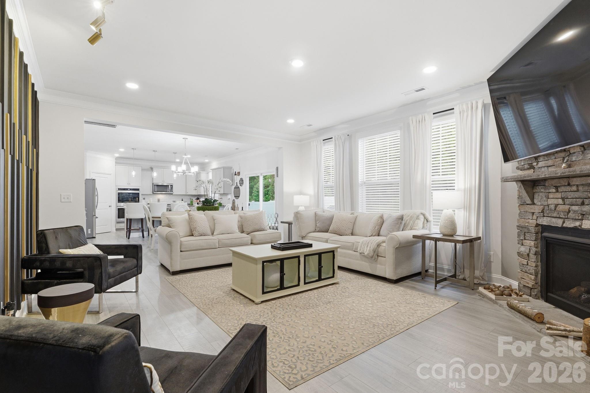 108 W Northstone Road — Mooresville