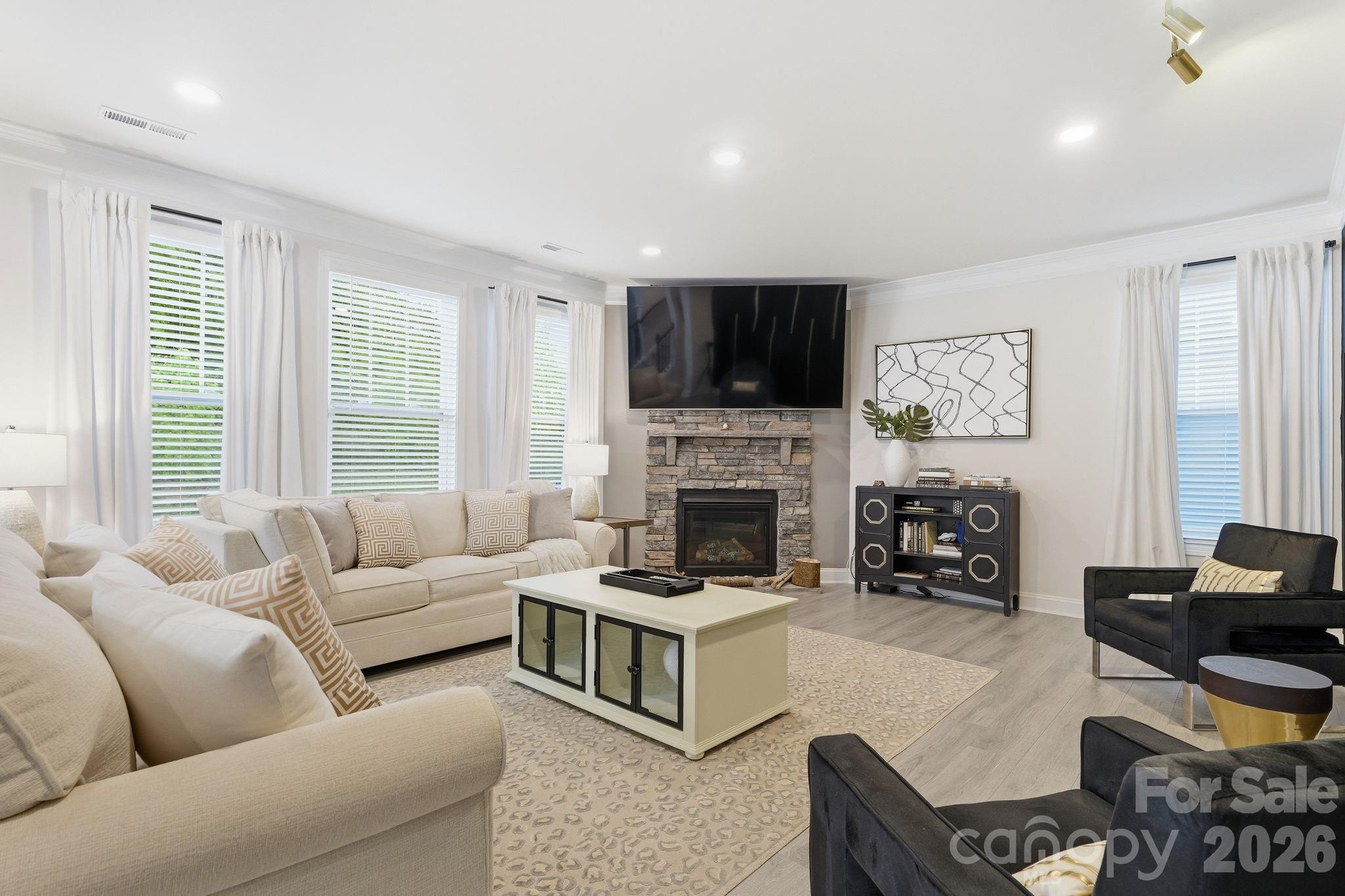 108 W Northstone Road — Mooresville