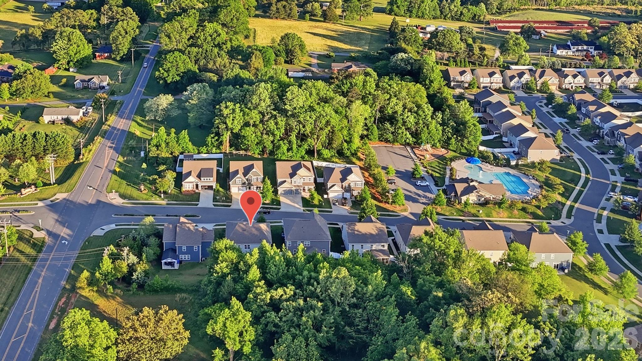 108 W Northstone Road — Mooresville