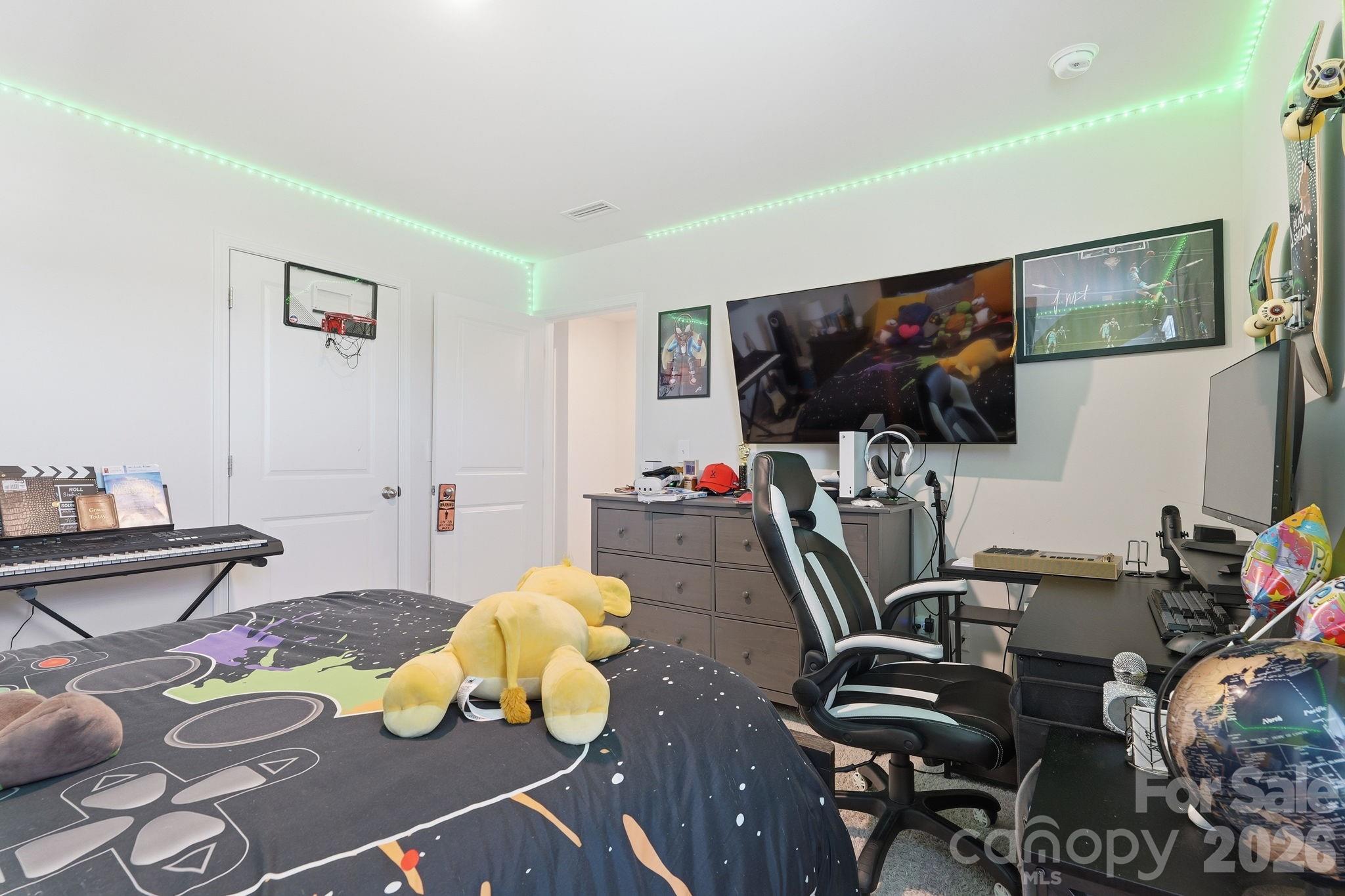 108 W Northstone Road — Mooresville