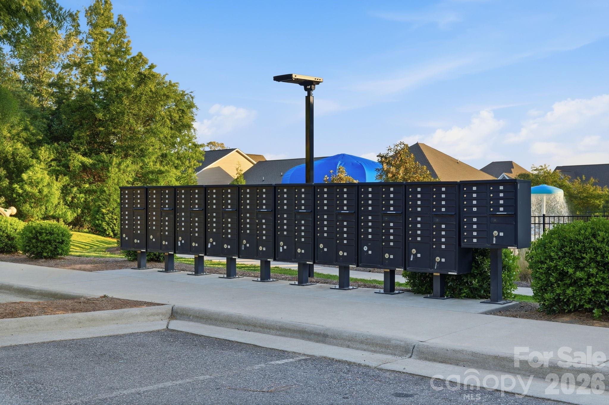 108 W Northstone Road — Mooresville