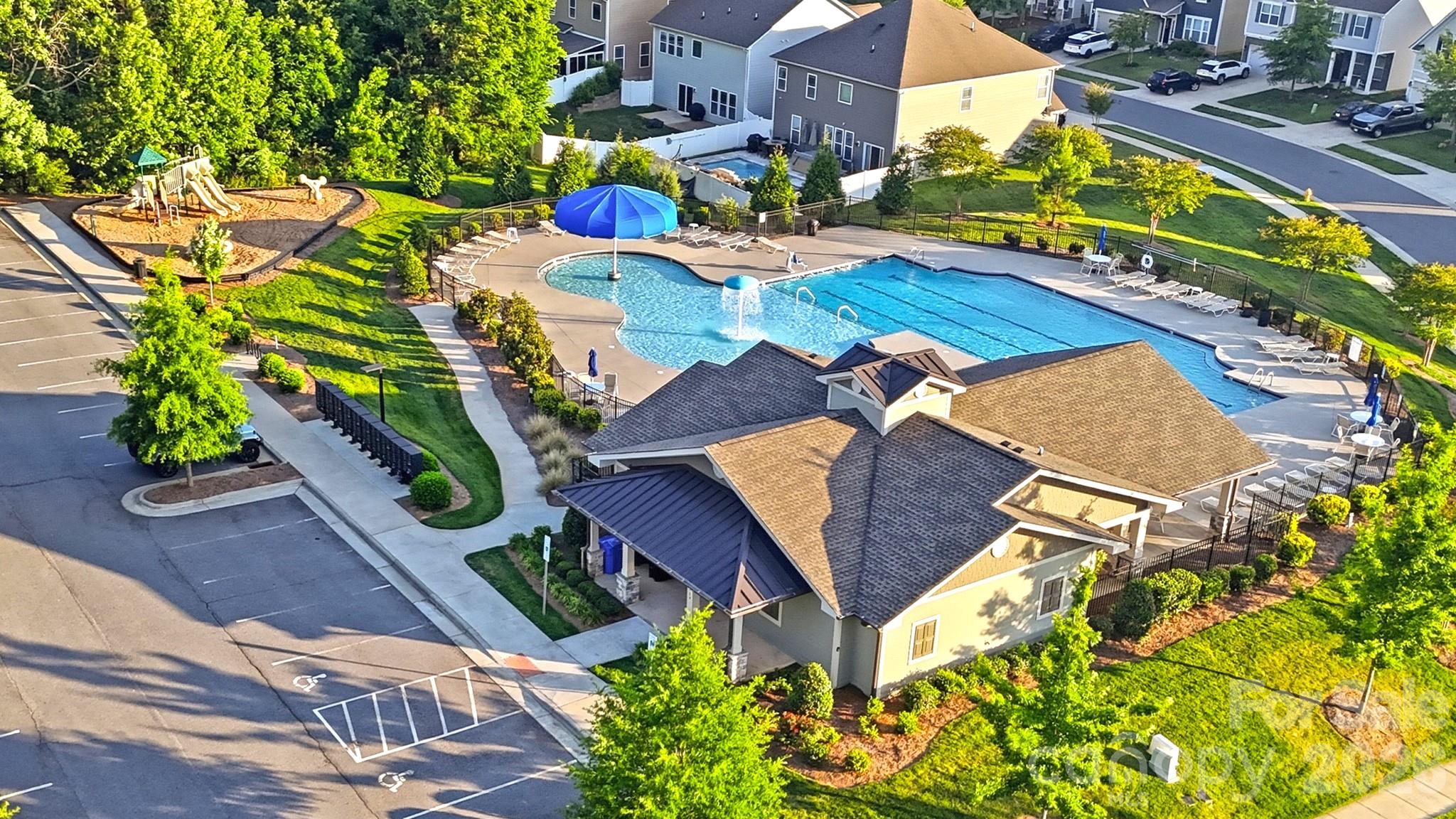 108 W Northstone Road — Mooresville