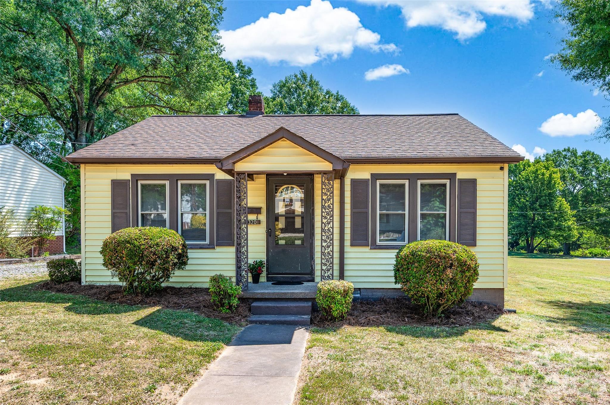 320 Cook Street — Mooresville
