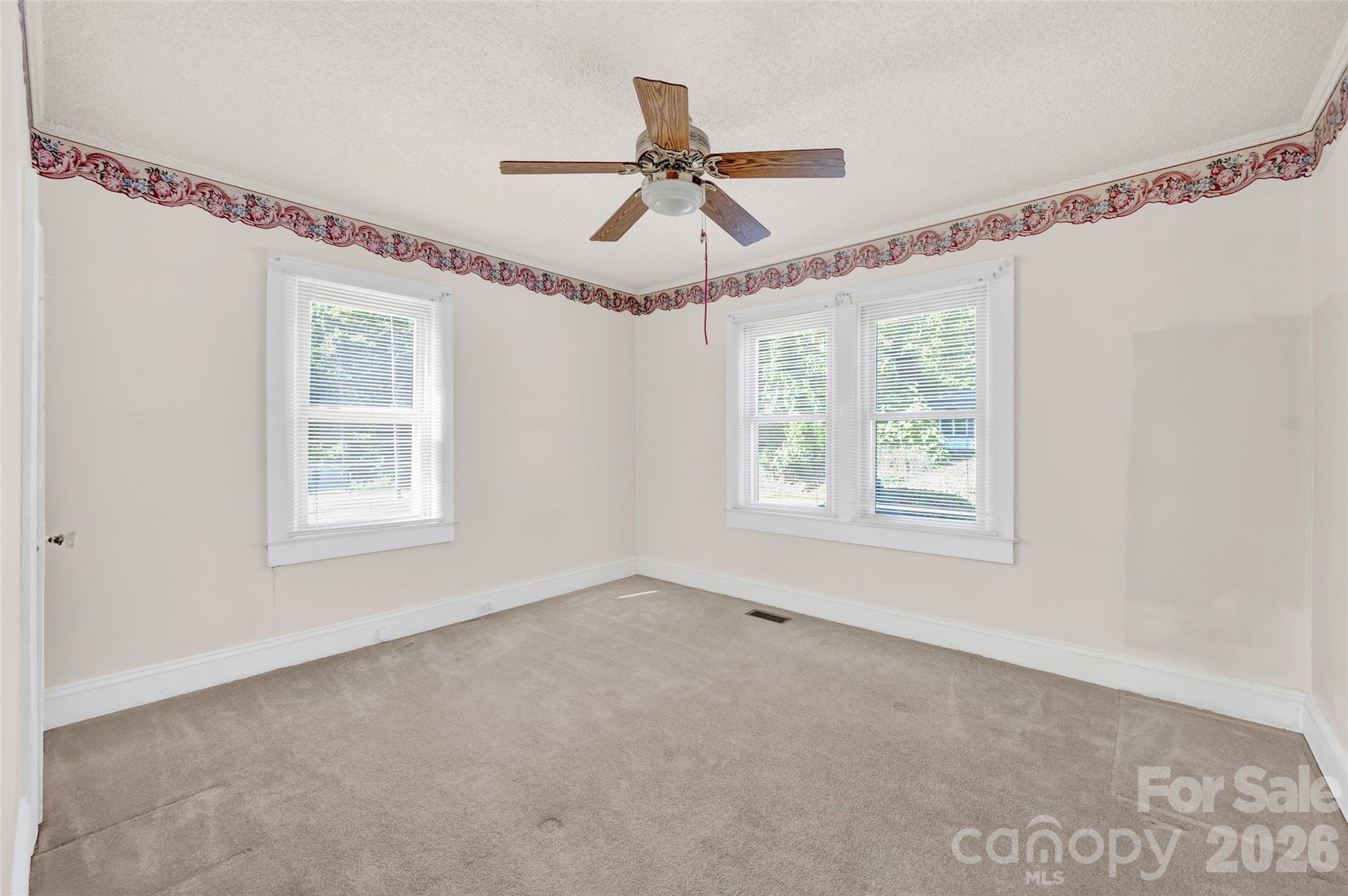 320 Cook Street — Mooresville