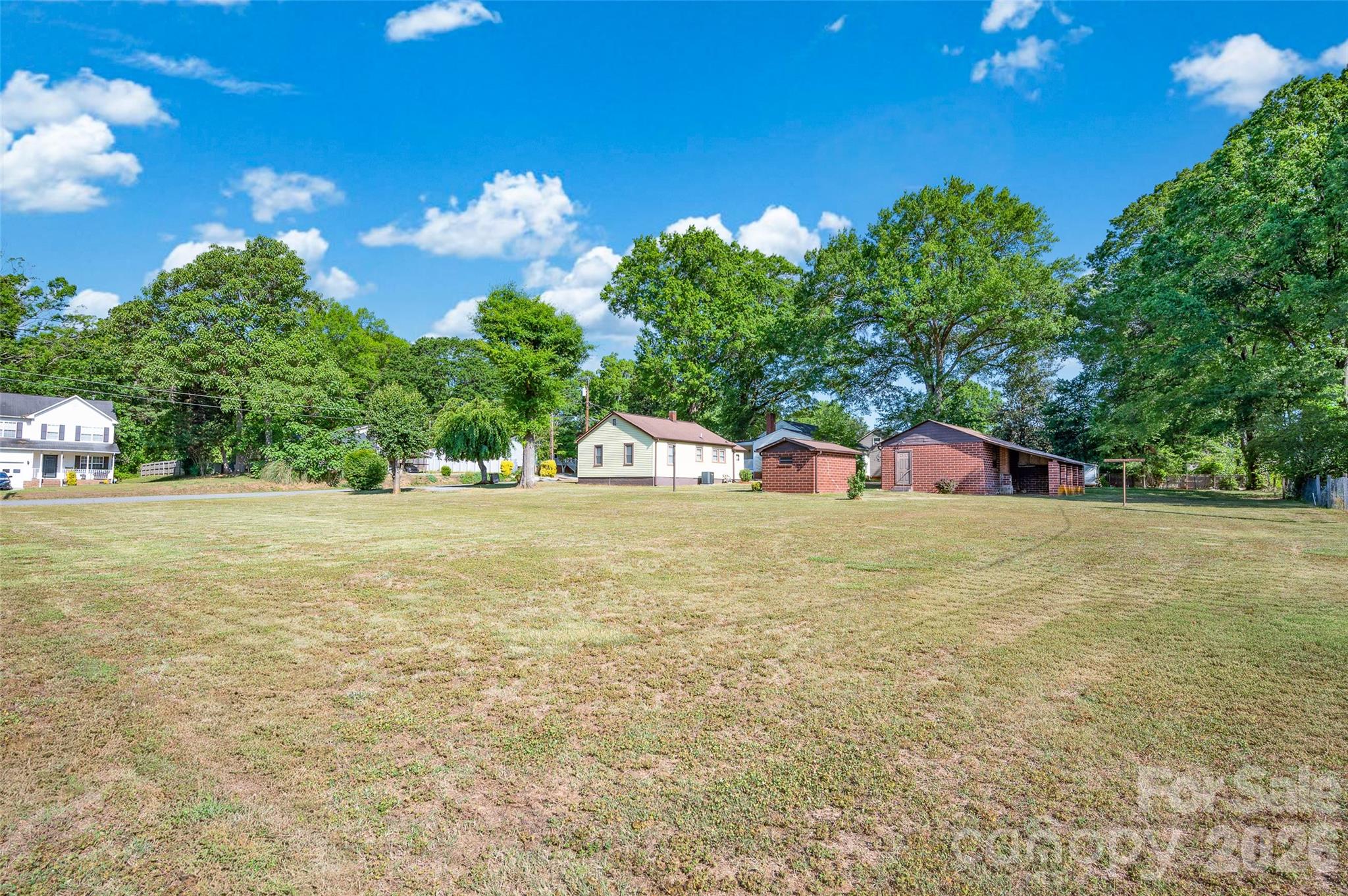 320 Cook Street — Mooresville